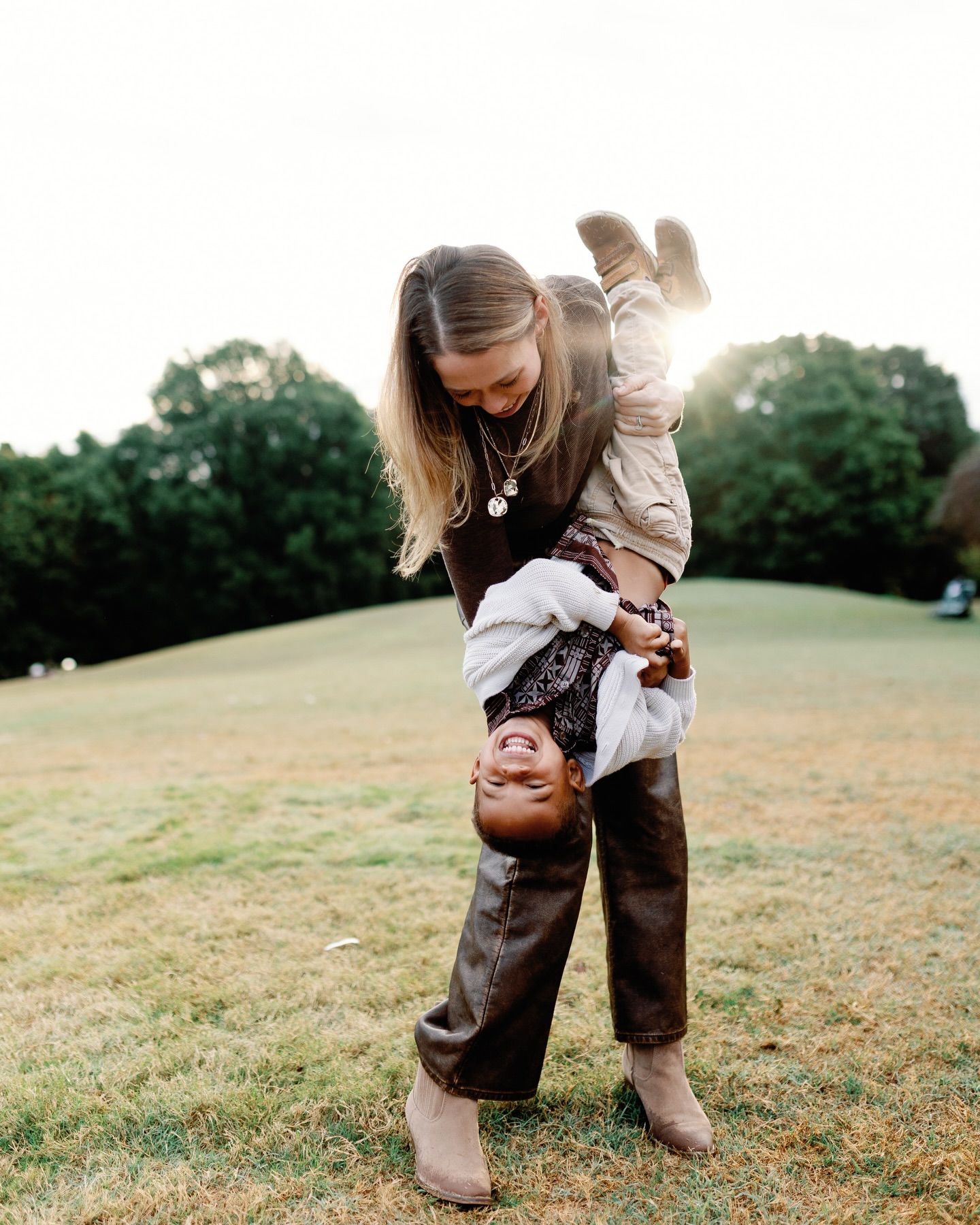 Had the best time with the Ntumy family during their session this year!! It’s so fun to see babies grow up from session to session — I took Naomi’s newborn photos and now she’s over a year old 🥹