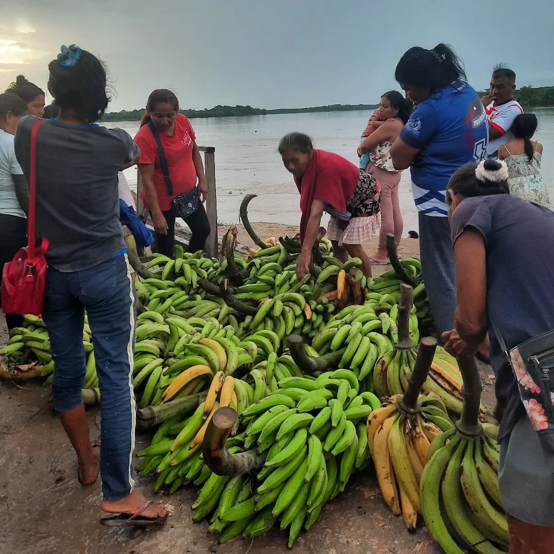 Al puerto de Lagunas