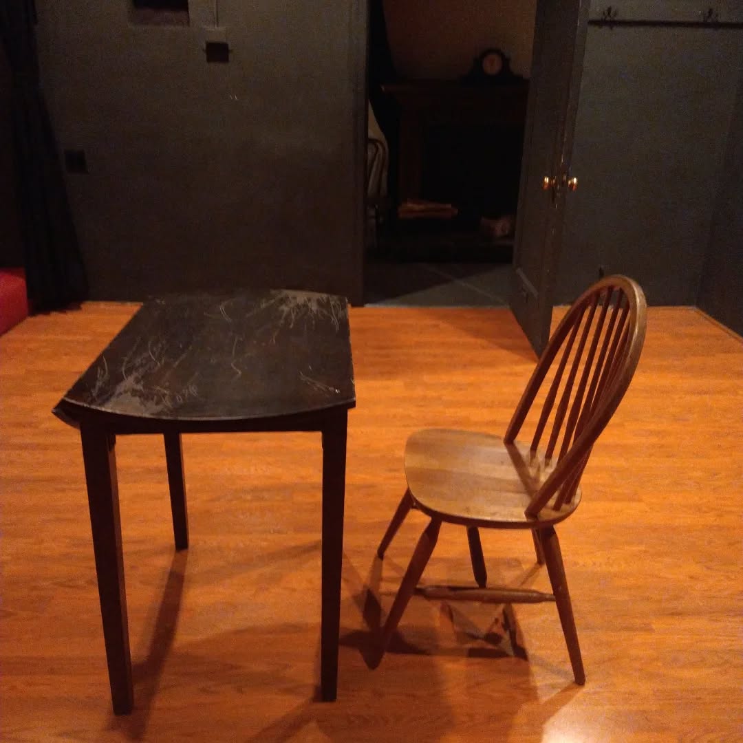Found the perfect table and chair I will be using for my show HOOLIGANI in the 30 Minutes or Less Fest on January 18th at 3:15!