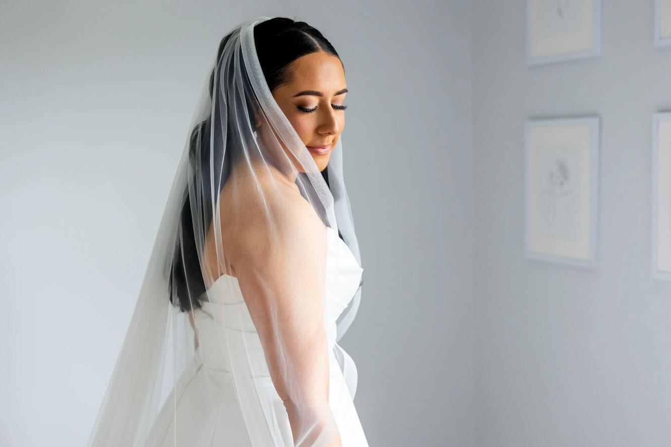 Karlee 🤍
makeup by @glambyjo__
#browsbyjo#glambyjo#eyebrows#lip#threading#waxing#tinting#shaping#beautiful#binbrook#hamilton#gta#makeup#hair#clients#business#charlattetilbury#tooface#hudabeauty#fantybeauty#nyx#stilla#loreal#laneige#makeupbymario#makeup#wedding#love#creatingmemories