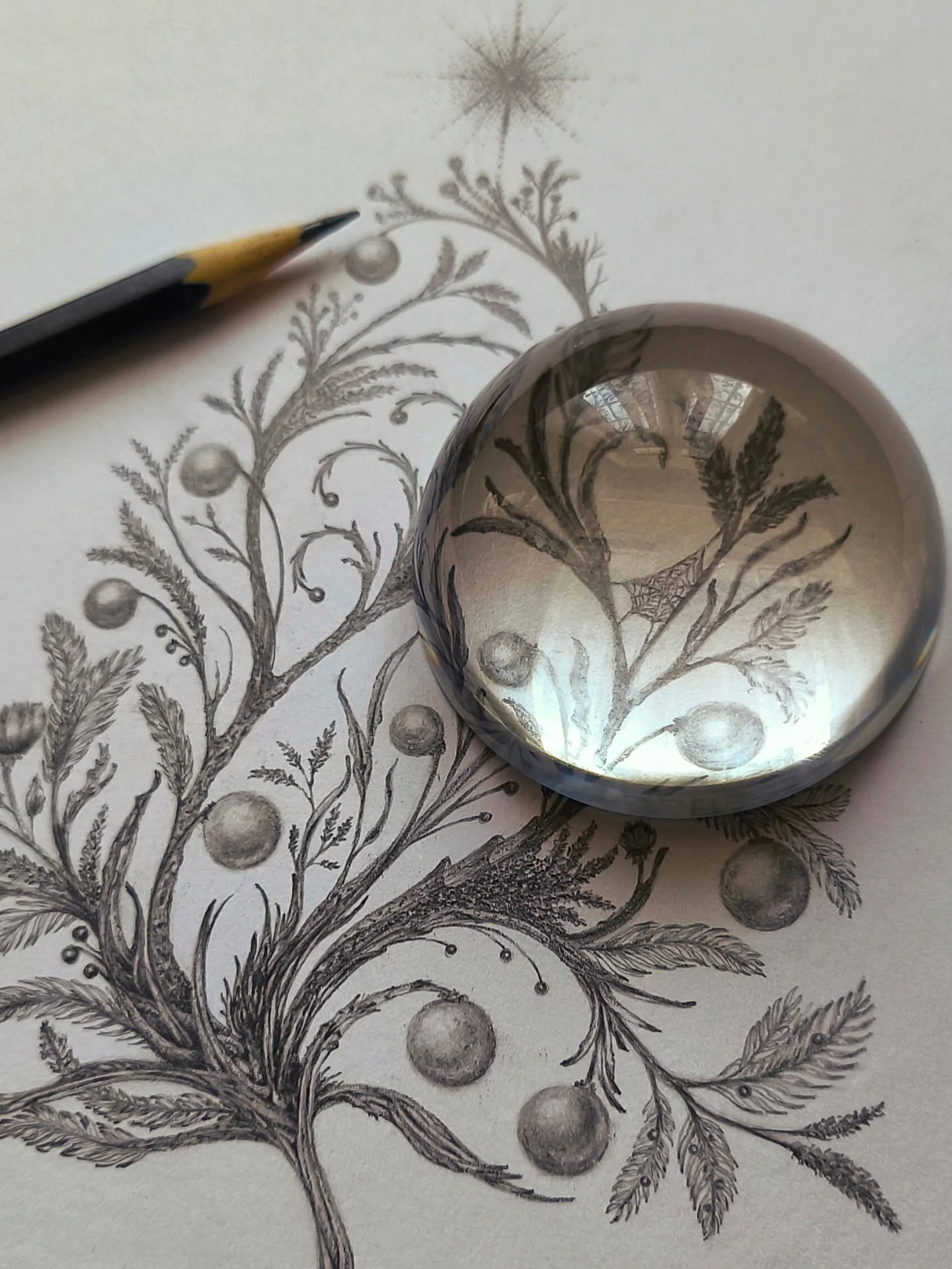 Finally had a bit of time to sketch a tree of hope for Christmas. In the video on slide 2 you can spot a mini spiders 🕸️ My drawings are usually quite small so I've used a magnify glass to try and show the details. Greetings cards of this new drawing will be available tomorrow at the Christmas Fair South London. As always, all of my work is drawn from my imagination 🎄💖
#christmasartwork #natureartwork #naturelover