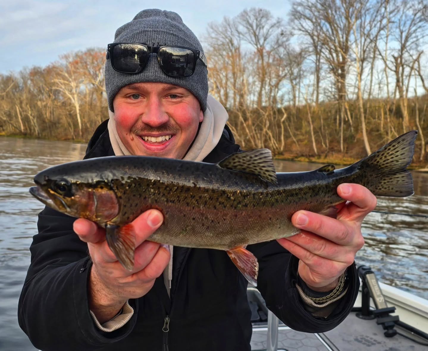 I dont do a lot of December trips..
@sqwincher_outdoors @fins_outdoors
#FRENZELSGUIDESERVICE #fishingbranson.com
#troutfishing