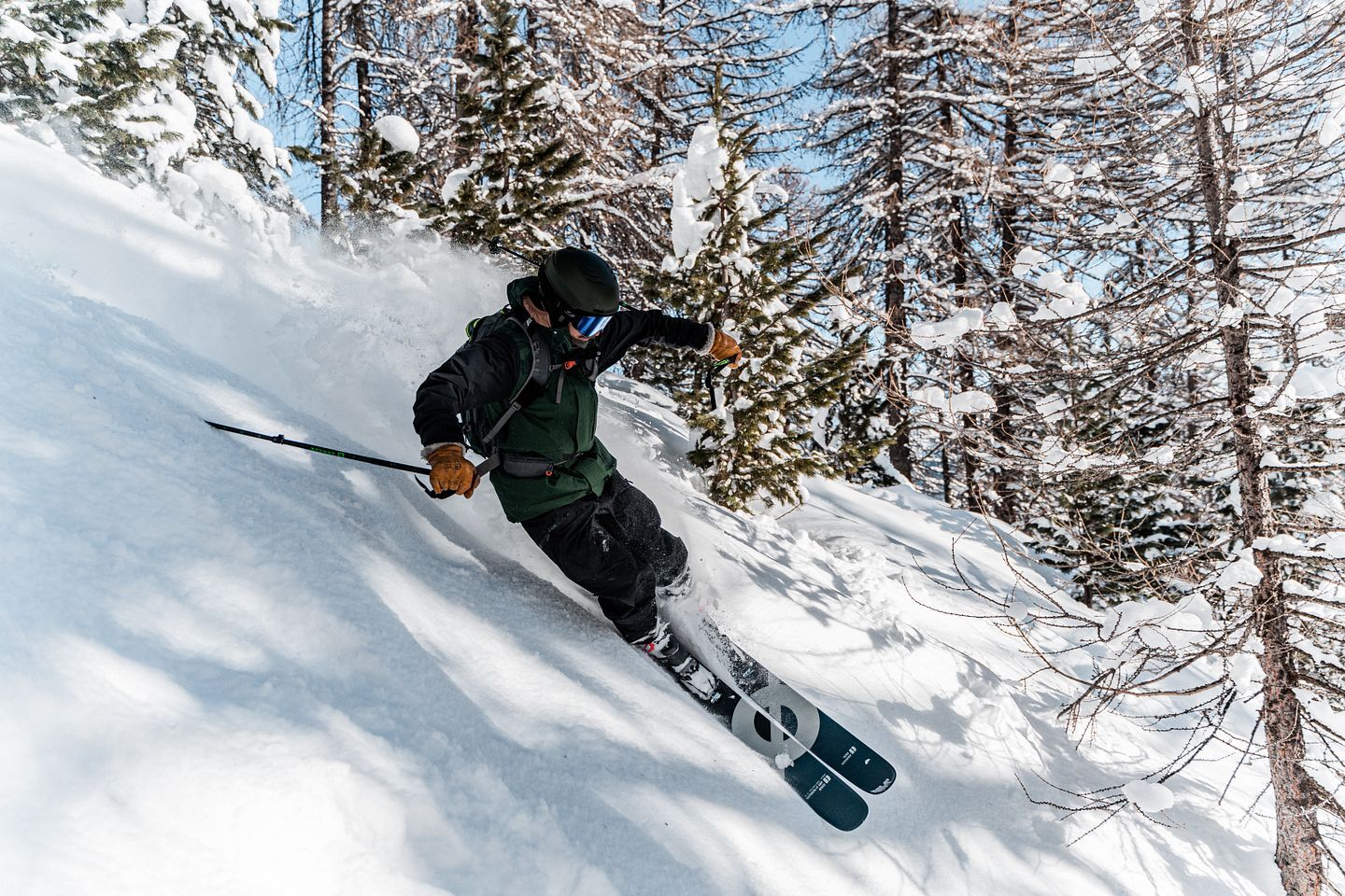 La marque Armada revient avec une gamme encore plus performante !
Freeride, freestyle ou all-mountain, chaque ski est pensé pour offrir une expérience de glisse unique.
Des modèles légers, puissants et réactifs… bref, du pur plaisir sur neige !
🎿 Venez tester ou précommander vos skis Armada dès aujourd’hui en magasin.
#ArmadaSkis #Sportrent #WinterIsComing #SerreChevalier #SkiAddict