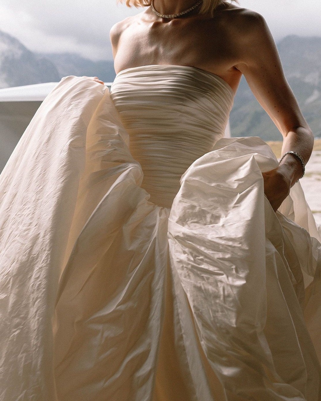 There are doors we walk through only once —
moments that mark the before and after.
We honor them with design that feels like truth.
Planning, concept, design, stationery & florals: @gaeadesignevents
Rentals: @hussenzauber
Photography: @kuenzli.photography
Videography: @kuenzli.photography
make-up artist: @sinemyavsaner
musicians (wedding day): @feelgoodinc.ch
musicians (ceremony): @lemancellos
light & tech: @sparkevents_ch
#weddinggown #bridalgown #bridaldress #weddingfashion #mariage #weddinginspo #weddingflowers #weddingstyle #weddingideas #weddingplanning #weddingdecor #weddinginspiration #weddingplanner #weddingdetails #floraldesign #floraldesigner #GAEAAtmosphere #SacredEvenings#GAEAMoments #LoveInItsPurestForm