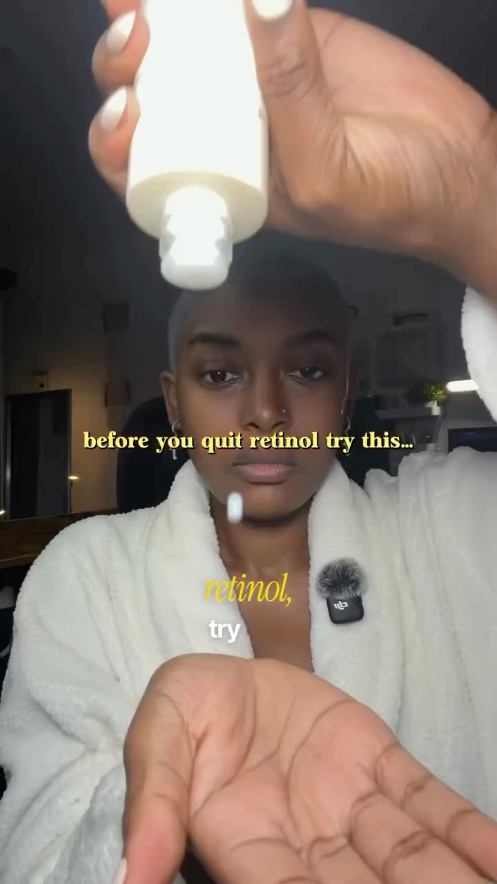 It’s time to give retinol another try!!! But this time without any irritation because you are you going to use "the sandwich method" — the formulae
hydrating toner > retinol treatment > moisturizer
OR
moisturizer > retinol treatment > moisturizer
This layering technique lets you apply a cushion of hydration and barrier support for your skin to better absorb retinol or retinoids painlessly.
#skincareroutine #winterskincare #retinolskincare