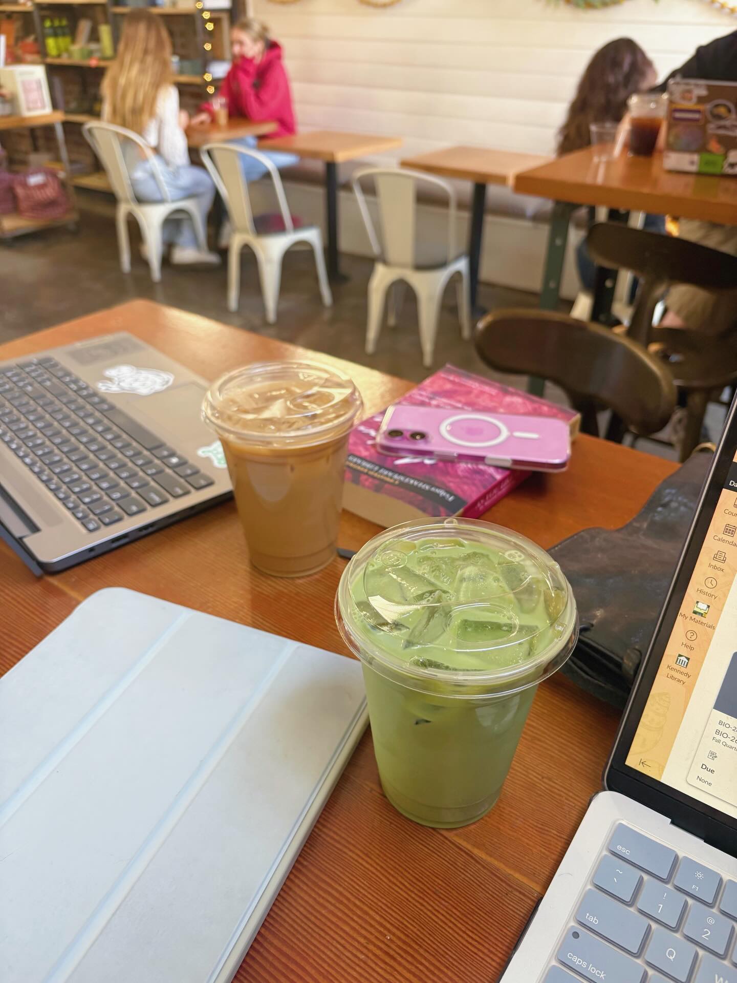 Happy finals week! 📚⭐️💞
Good luck with the rest of your finals as we finish off the quarter! DGs have been studying hard and soaking up the last bits of slo sun! ☀️💌
#deltagammaslo #finalsweek #calpoly