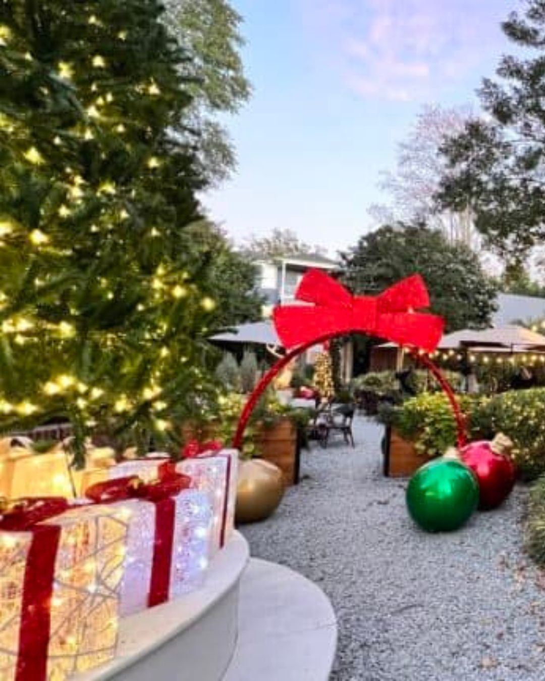 ✨ We’re so excited to be featured in Elevate Your Holidays: 6 Fancy NC Hotels — a roundup of the most festive stays across the state!
Front Street Inn was highlighted for our cozy charm, global-inspired rooms, and holiday magic — from the 25-foot Christmas tree to Concorde Espresso Bar’s seasonal drinks by the firepit. 🎄☕
Check out the full feature on @cardinalandpine’s site and start planning your Wilmington getaway this holiday season.
#FrontStreetInn #WilmingtonNC #NCGetaway #HolidayTravel #BoutiqueStay #VisitWilmington #NorthCarolinaHotels #ChristmasInWilmington