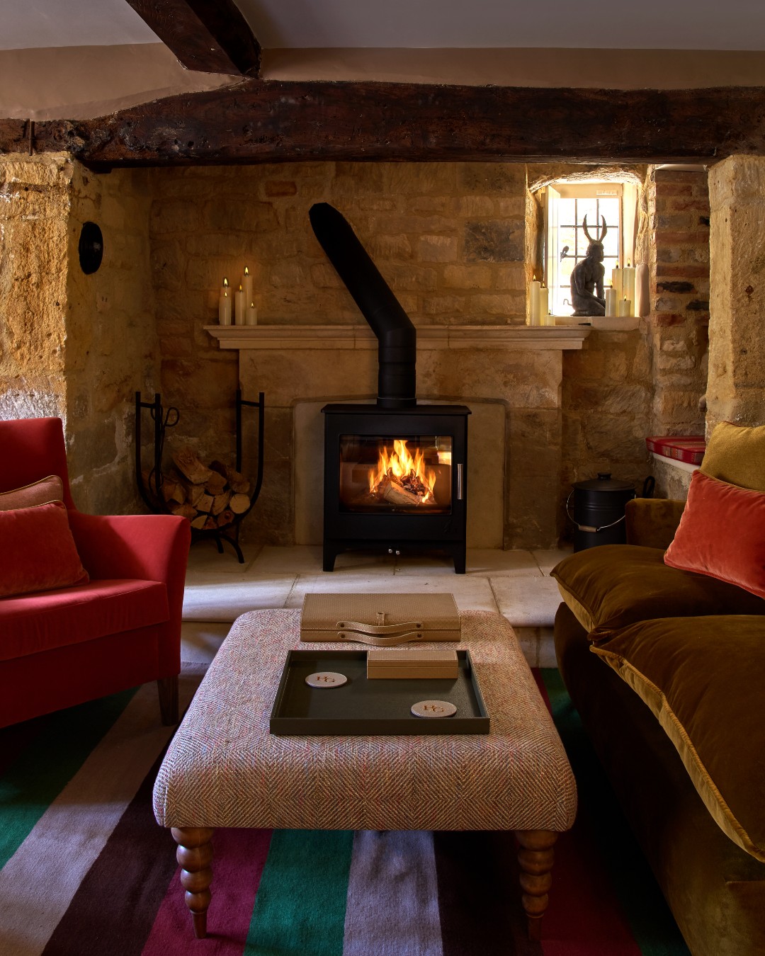 Step into our snug, open daily from 9am to 11pm, and discover a cosy corner to unwind this festive season.
Sip on our Catwalk collection cocktails like Quince Daiquiri and Dill Martini, nibble on salted bar snacks, and enjoy the warm glow of the fire - the perfect setting for a winter evening escape.