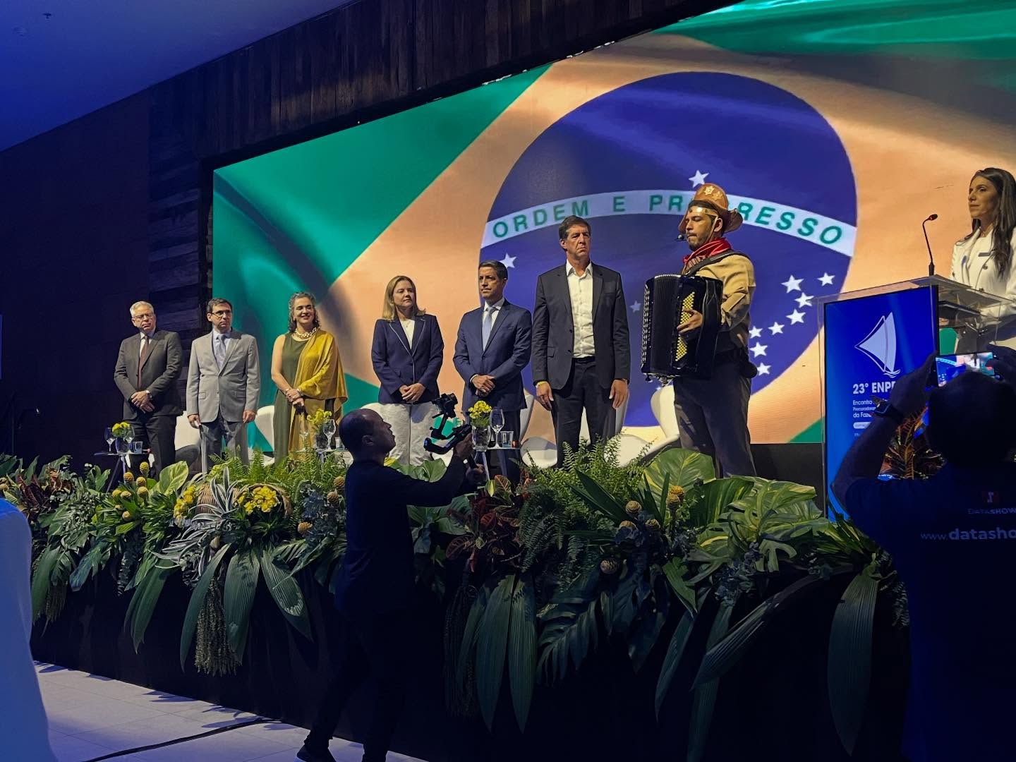 E foi assim!
Bastidores de sucesso ♥️
Gestão, Planejamento, organização, equipe, ação!
Missão cumprida!
#eventosempresariales #eventocorporativo #organizacaodeeventos #producaodeeventos #eventos #eventocorporativo #cerimonial #cerimonialcorporativo #serhsnatal #cerimonialista #brasília #brasil🇧🇷