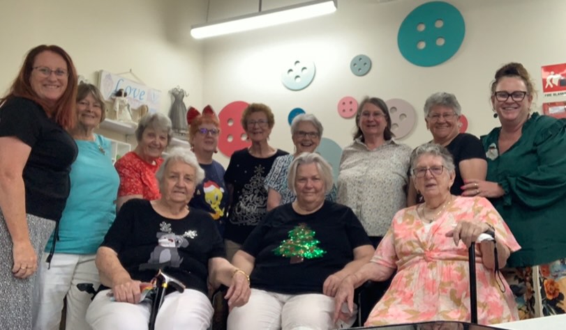 To my beautiful Monday girlfriends . I wish you all a wonderful Christmas and what a great year to be with you girls. We have had some up and down times but we have always had each other’s backs. To help with the hard times and to celebrate the great times.
Some of you girls I have been sewing with before I had kids . And that is very important and special to me.
I can’t tell you girls how much you mean to me, love always
(Don’t forget our project first week back)
Love love love xo