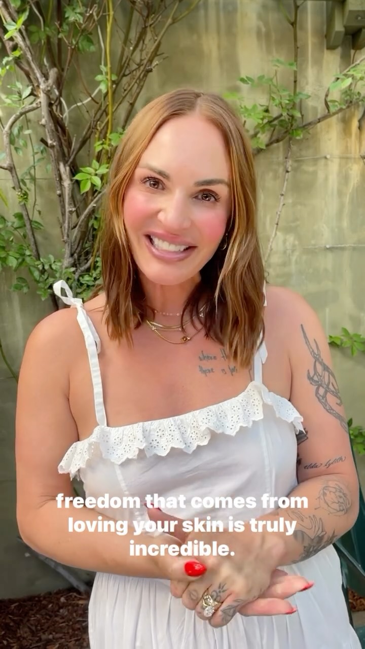 Meet Layne! @je_gere_events This is the story of her skin journey and her experience with Rowena and Derma Bella Skin Studio. She suffered from Rosacea and Perioral Dermatitis and has been a Derma Bella client since 2020. ⭐️⭐️⭐️⭐️⭐️
(Unfortunately her last few words were cut off, but we think you get the gist 😉)
#perioraldermatitis #rosacea #skintreatment #wellnessfromwithin #santacruz #skincaretreatment #rosaceatreatment #rosaceaawarenessmonth #skinsolutions