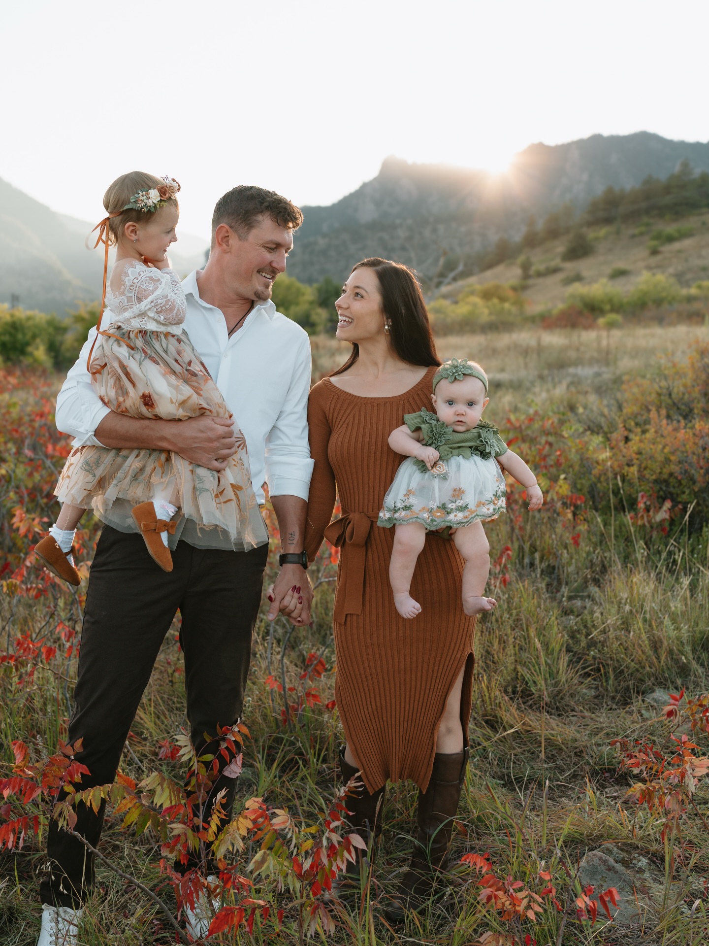 The dreamiest golden hour with this adorable family. The sunset was absolutely gorgeous — soft, warm, and wrapping everything in that perfect glow. Nights like these are always so fun for me!
.
.
.
.
.
#weddingphotographer #dfwphotographer #texasweddingphotographer #portraitphotographer #familyphotography