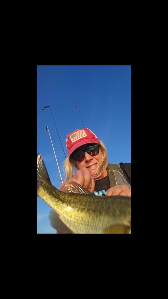 What my days without fishing look like...
Is ayone else feeling the affects of not fishing due to the "in-between" season?
😃😄🫨😵💫🎣
#fishlove #fishingonthebrain #FishNH #fishingobsession #stircrazy