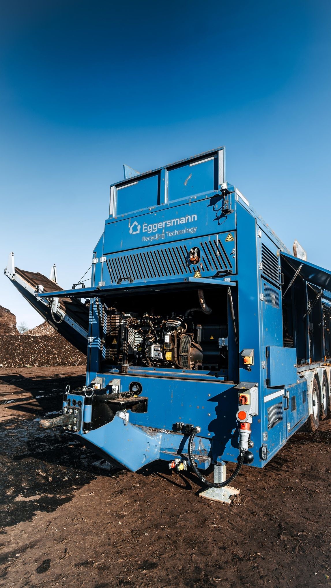 In wenigen Minuten einsatzbereit – die STAR SELECT S 60: ausklappen, Automatikmodus starten und loslegen! 💪
Die selbstreinigenden Siebsterne halten die Maschine auch bei anspruchsvollem Material zuverlässig im Durchsatz. Effizient, mobil und gemacht für echte Leistung im Alltag. ⚙️
👉 Interesse? Melde dich für eine Demo!
#recycling #eggersmann #siebanlage #boehmerecycling #wastemanagement