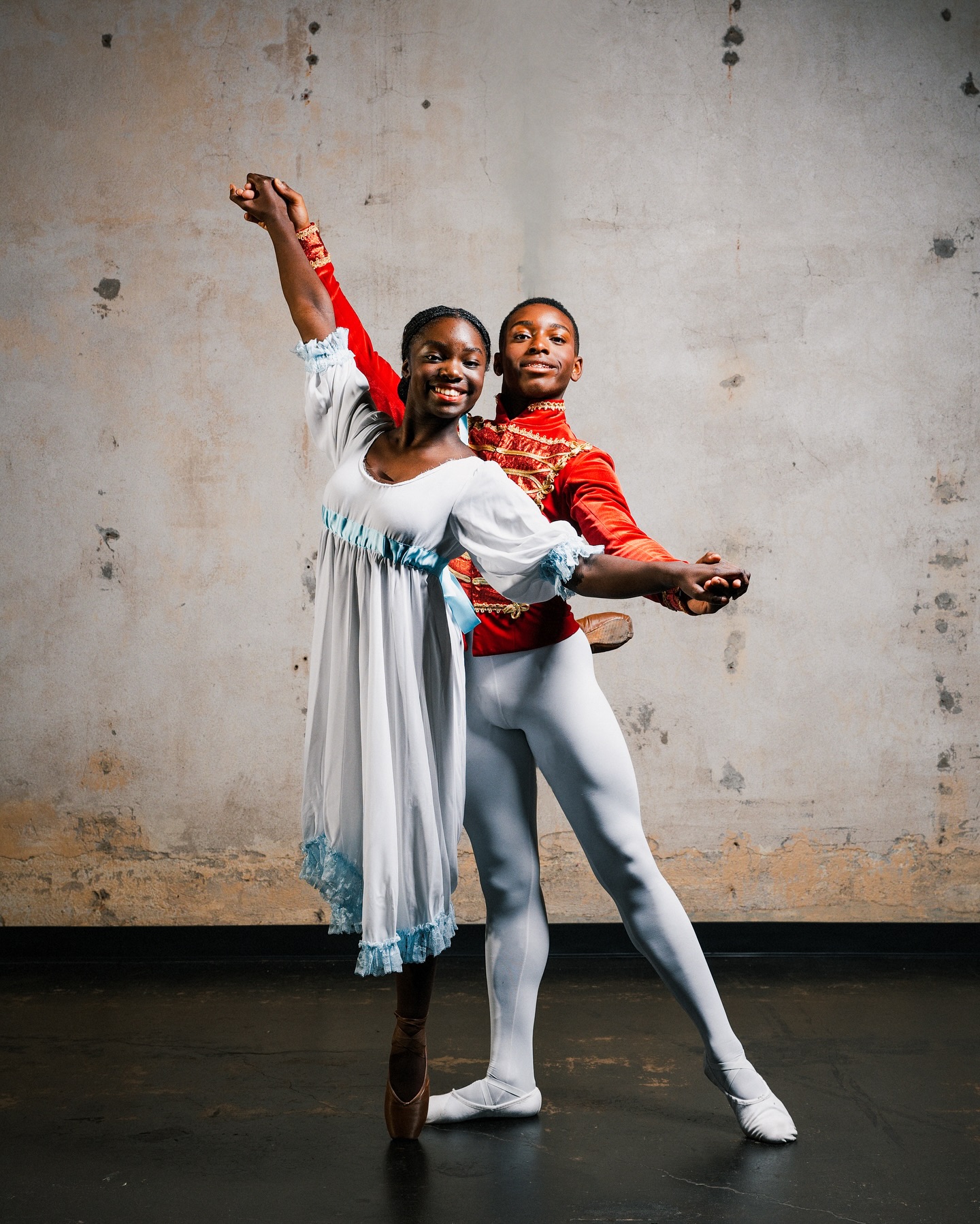 Meet Kamryn Marsh
Leading Cast: Clare (Understudy)
Kamryn Brielle Marsh is a 7th grader at Meyerland Performing and Visual Arts Middle School, where she is a double magnet student in Dance and Theatre Arts and a proud two-year member of the Dance Ensemble. She has trained for six years at EnPointe Dance Academy in Missouri City, Texas, studying ballet, lyrical, jazz, contemporary, tap, and hip-hop. Kamryn has performed with Houston Urban Nutcracker for five seasons and attended intensives at Vittaca Ballet and Broadway Dance Center in New York after receiving the Spread My Wings scholarship from the Culture Arts Initiative. She has also taken masterclasses with Sean Aaron, Dwayne Cook Jr., Lauren Anderson, and Tierell Mitchell and performs at various events including Ms. Latoya Luckett’s wedding. Kamryn has earned numerous awards, including the Crystal Award at Rainbow Dance and First Overall at Streetz Nationals, and has competed at YAGP. She is grateful to her family, Ms. Jada, and Mr. Dwayne for believing in her and fueling her passion to grow.
ONLY 20 seats remaining for our Saturday shows. Get your tickets now at HoustonUrbanNutcracker.org before they sell out.
📸 @capturedbymichy