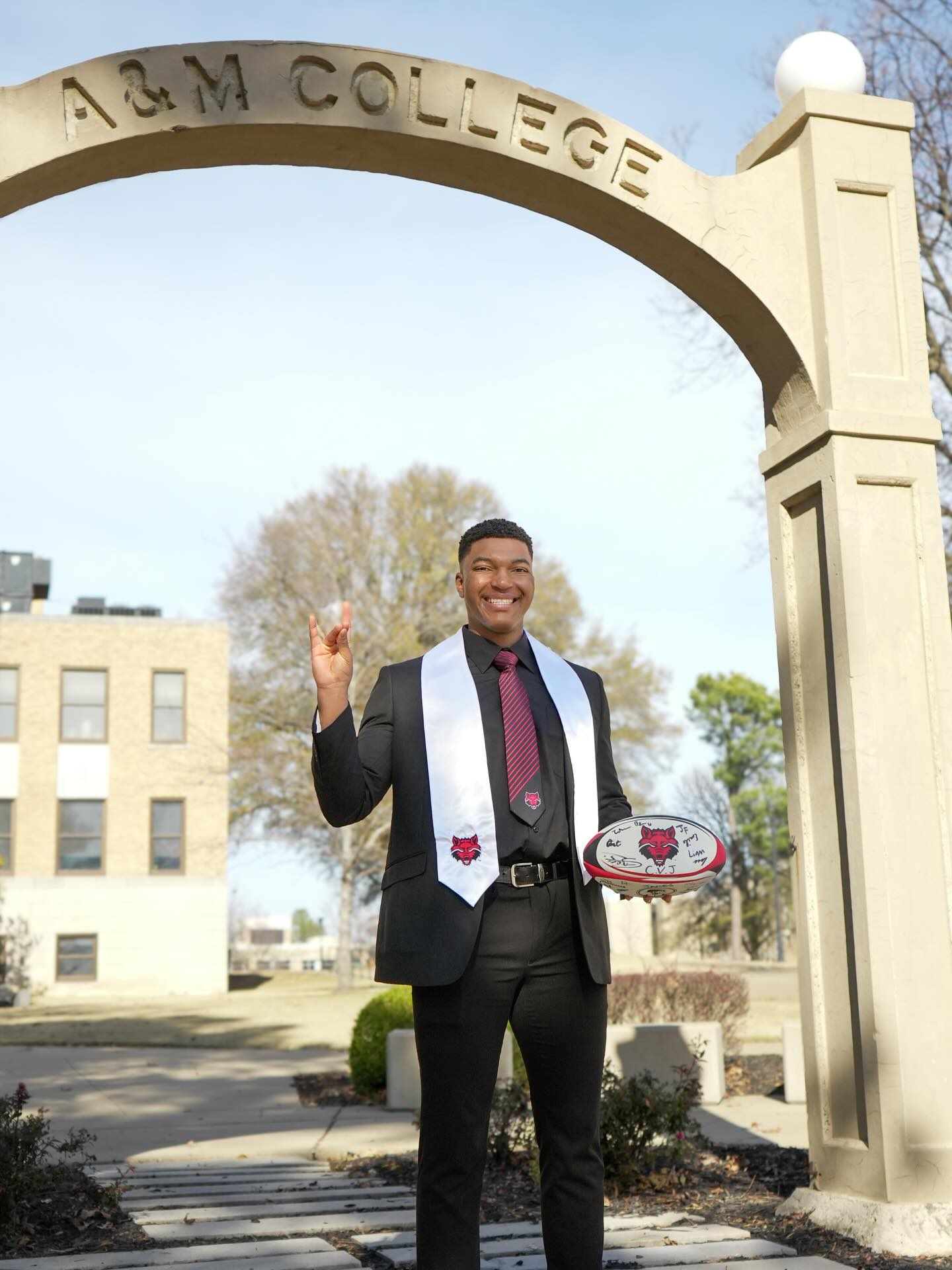 Happy Grad day @arkansasstate !! 🐺⭐️🎓