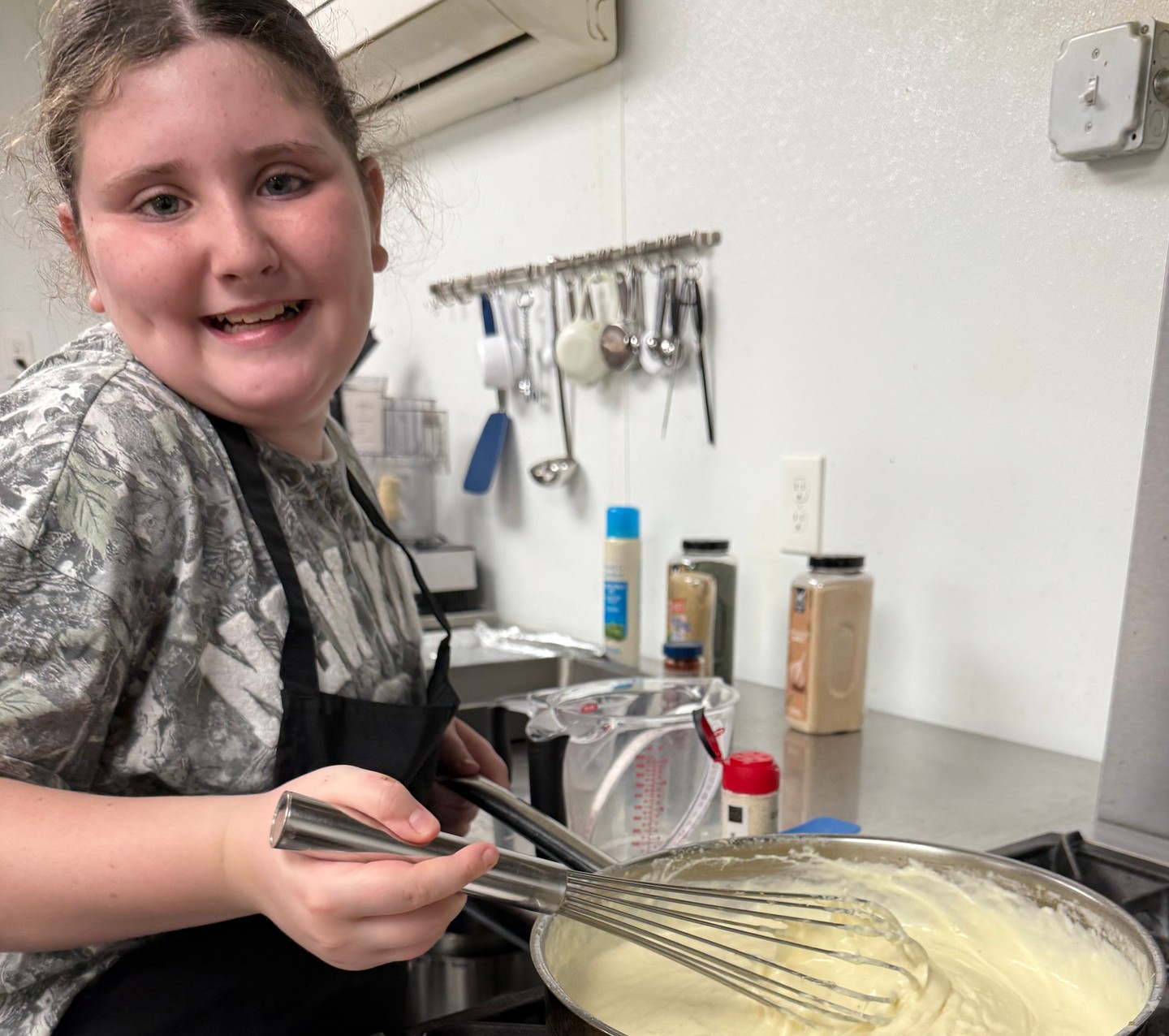 🥳 It's the last hurrah for our Junior Chefs this season! 🎈 Join us for a mouth-watering experience making holiday gnocchi and create yummy memories! Don't wait—sign up now! 🌟💖 https://wix.to/pVJKAYa #CookingTogether #LastChance #FamilyFun #GnocchiFun #CookingClass #KidsInTheKitchen