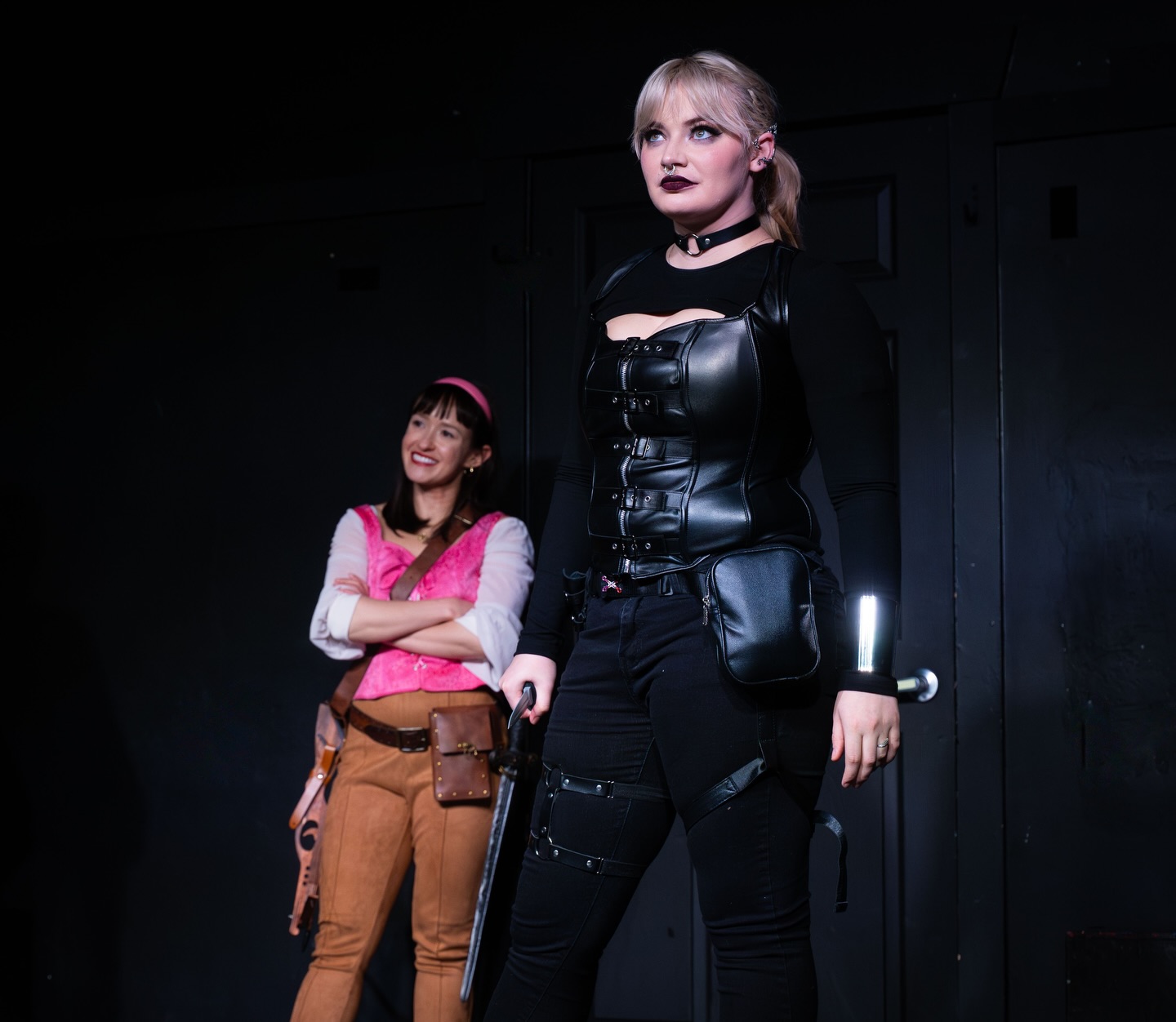 Last month, Seraphae got the quirk of fighting with the DM and the fire in her eyes showed! Isolde (who tends to love a sassy moment) was living for it.
What’s the best quirk you’ve seen given to a Pushing Dragons PC?
📸: @jstubbsphotography1
#pushingdragons #dungeonsanddragons #pushnfk