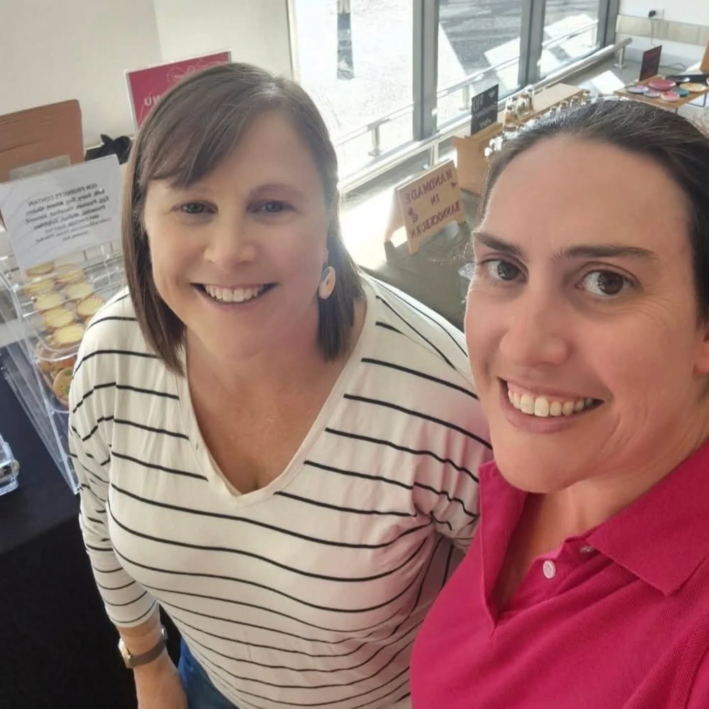 Popping up again at Bannockburn Central this Saturday, 13th December
I’ll have all your favourites plus lots of Christmas goodies ready to go!
You can still place Christmas Day catering orders too — perfect for last-minute treats or gifts.
I’ll be there alongside Alison from @willowdesignz , with her gorgeous polymer clay earrings, airplant terrariums and more.
Come say hi, grab something sweet and support local! 🤍