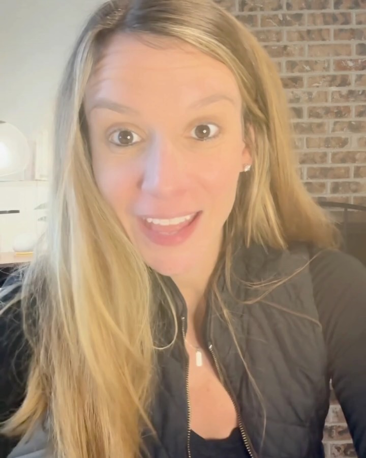 Not sure where to start with clean beauty? Green Beauty Curator makes safe, effective products easy to navigate and love. Their expert tips and guidance help take the guesswork out of your routine. 🌿