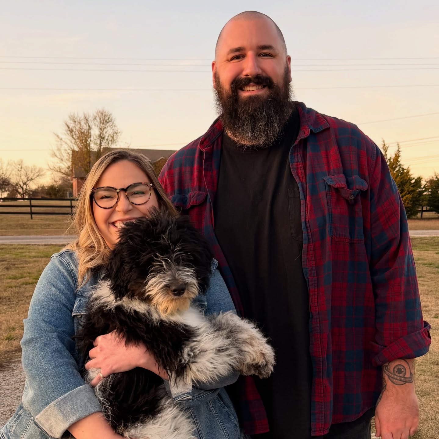 Ramen, from Grace + Bernie’s Japan litter, joined his forever family on Thanksgiving (yes, i’m super late to posting this!!) this sweet couple picked him out in October but couldn’t pick him up until Thanksgiving, so we worked with them to make this happen! we are so excited for his future and cant wait to see the sweet boy he continues to become!
#Bernedoodle #BernedoodlePuppy #BernedoodleBreeder #BernedoodlesOfInstagram #MiniBernedoodle #StandardBernedoodle #BernedoodleLovers #BernedoodlePuppiesForSale #TexasBernedoodles #DFWPuppies #BernedoodleUSA #PuppiesNearMe
#PuppyGram #InstaPuppy #DoodlePuppy #DoodleOfTheDay #Dogstagram #PuppyOfInstagram