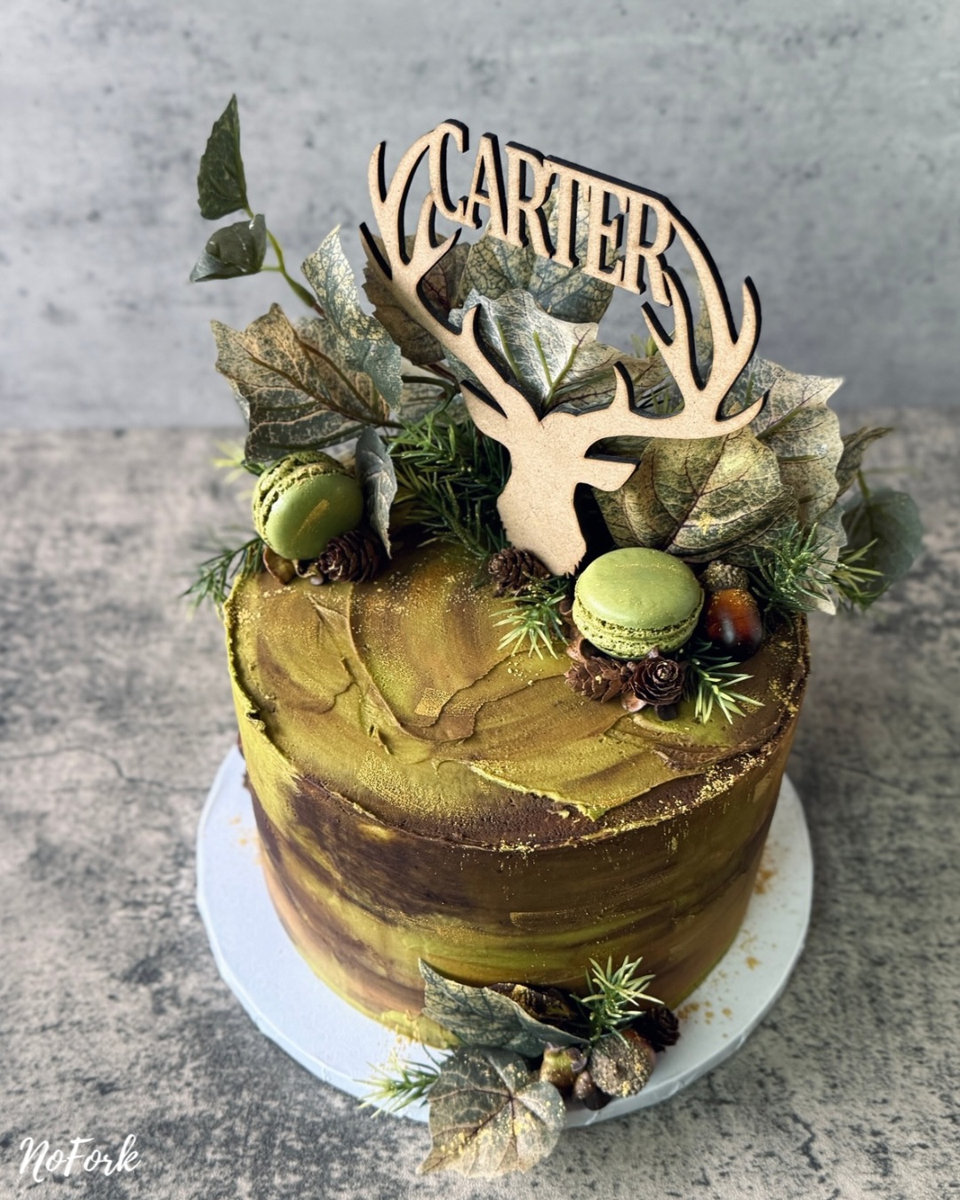 Don’t get us wrong, we love frilly ‘girl’ themes, but…we love ‘boy’ themes even more! 🦌🤎 This hunting set for a very special milestone birthday was a sure shot to our baking heart 🎯
Happy Birthday Carter! 🍂
(Part 1 of 2)
#nofork #celebratingmadeeasy #eatwithyourhands #BYOF #noutensilsrequired #supportlocal #custombakery