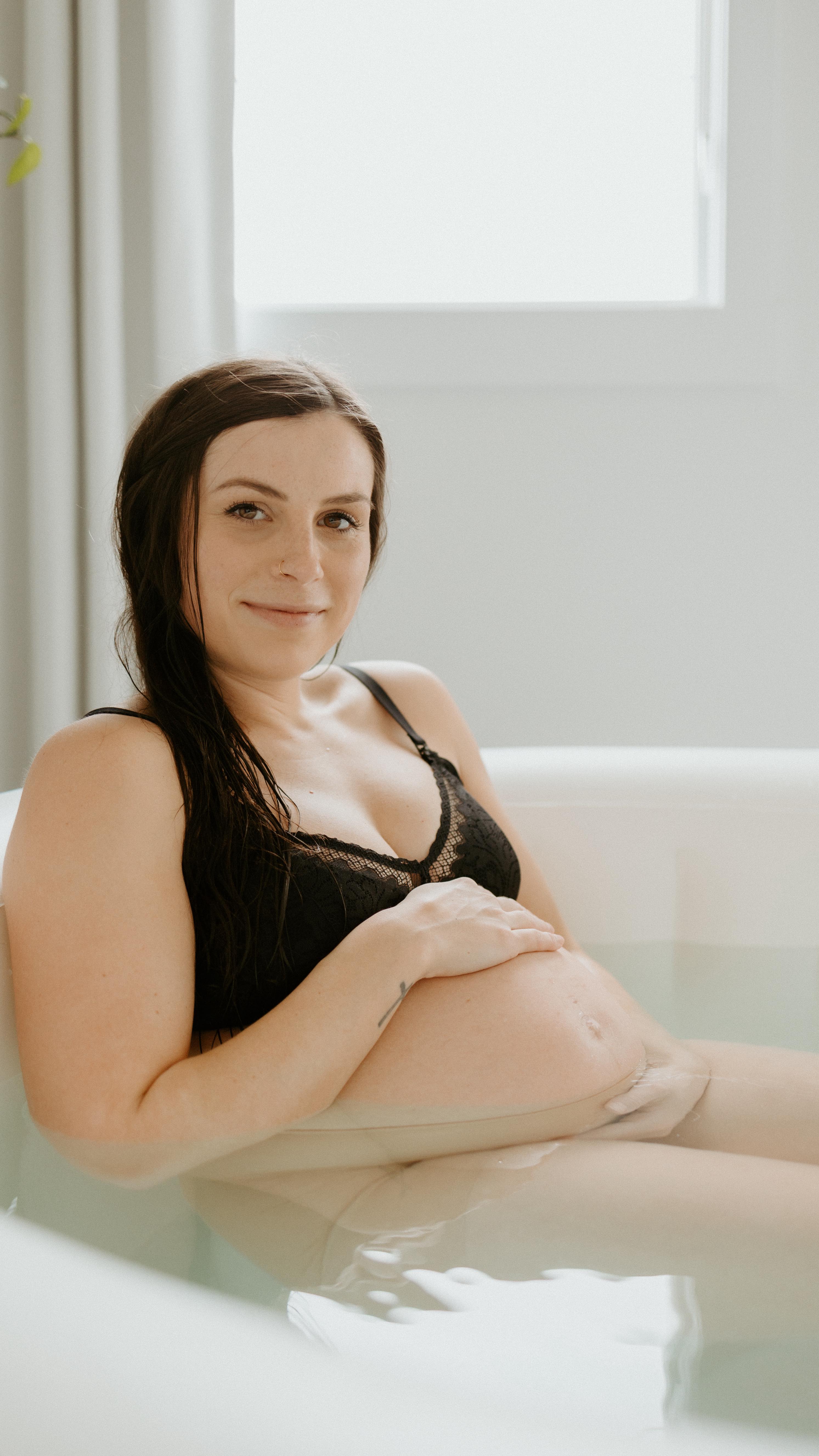 WE SOUND LIKE A BROKEN RECORD 🤪🪩
But we want to spread knowledge on the safety of water birth and bring accessibility into all birthing spaces with all care practitioners!!
We hear your desire to go unmedicated.
We see the power of hydrotherapy in labour.
I know birth pools & unmedicated birth isn’t for everyone but that doesn’t mean that it shouldn’t be an option… 😋🙌🏼😇
So join us!
Shop now on our site.
Have your dream birth.
Birthpoolsbygrace.com
#canadianbusiness #waterbirth #birthpool #whitebirthpool #pregnancy #hospital #obgyn #doula #midwife