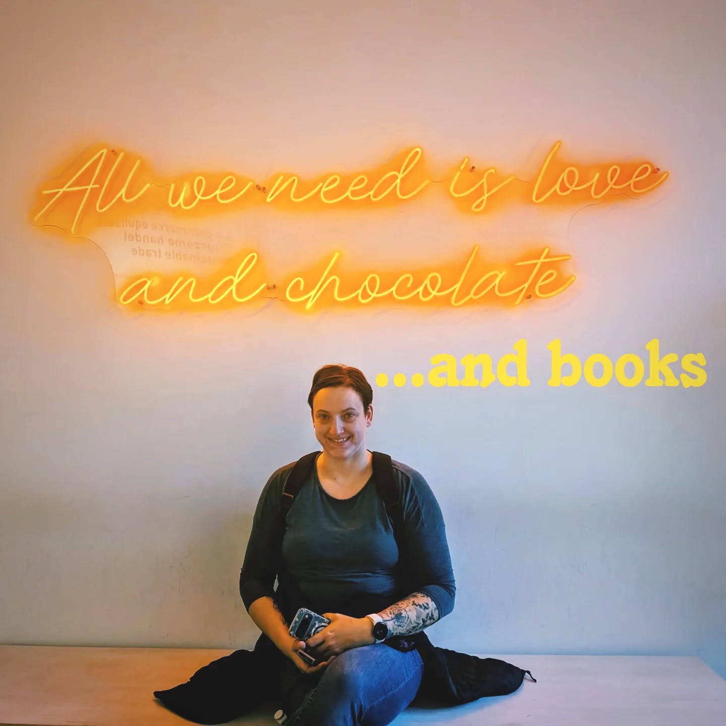 All we need is love and chocolate and books 📚
#booklover❤️ #booksta #chocolatelovers