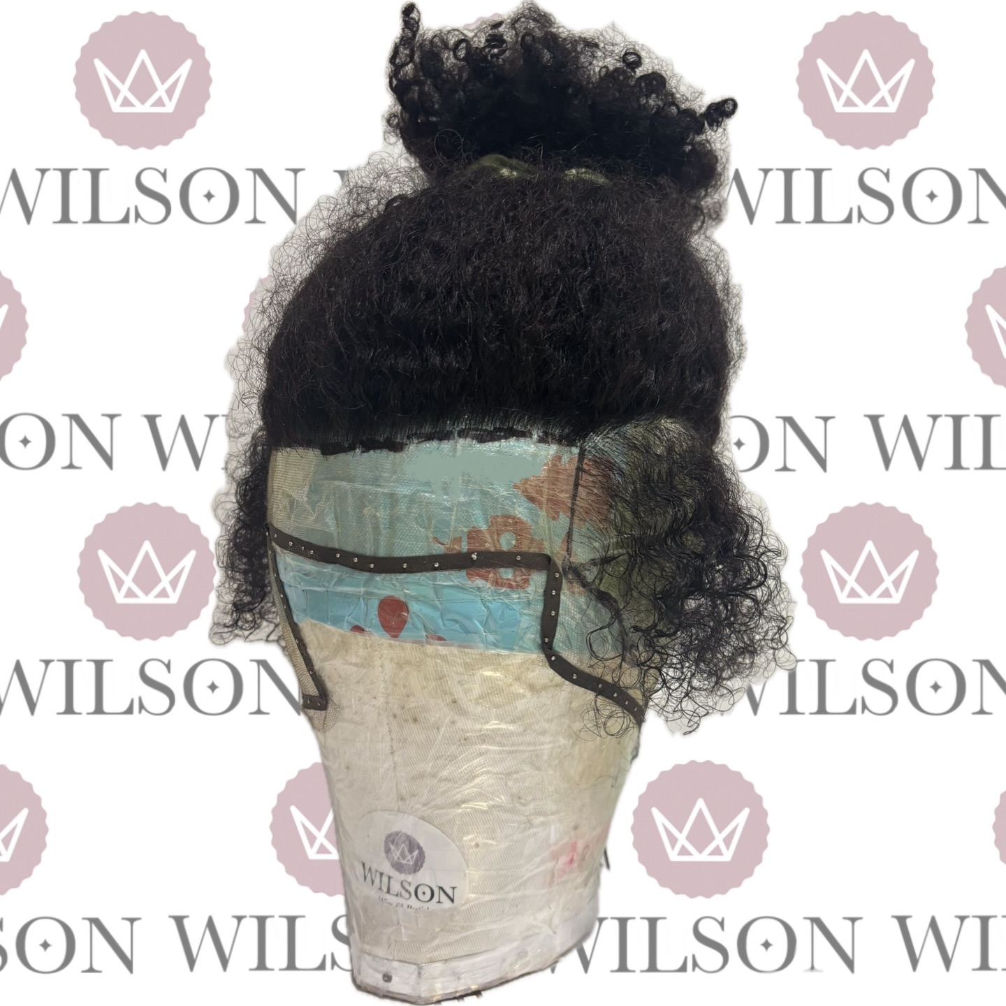 Deconstructing a wig, making it into a topper, adding HD lace and knotting a new hairline/fade ✨
.
.
.
.
.
.
#hairpieces #lacewigs #wigmaking #hairextension #frontlacewig #toppers #wigsforalopecia #wigstyling #wigrepairservice #wigmaker #wigknotting #wigfoundation #wigmakersunite #OncologyAesthetics #bournemouthwigs #alopeciauk #bournemouthhair #hairlossuk #cosplay #brawlstars #brawlstarscosplay #cosplaymakeup #kpopmakeup #kpophair #locks