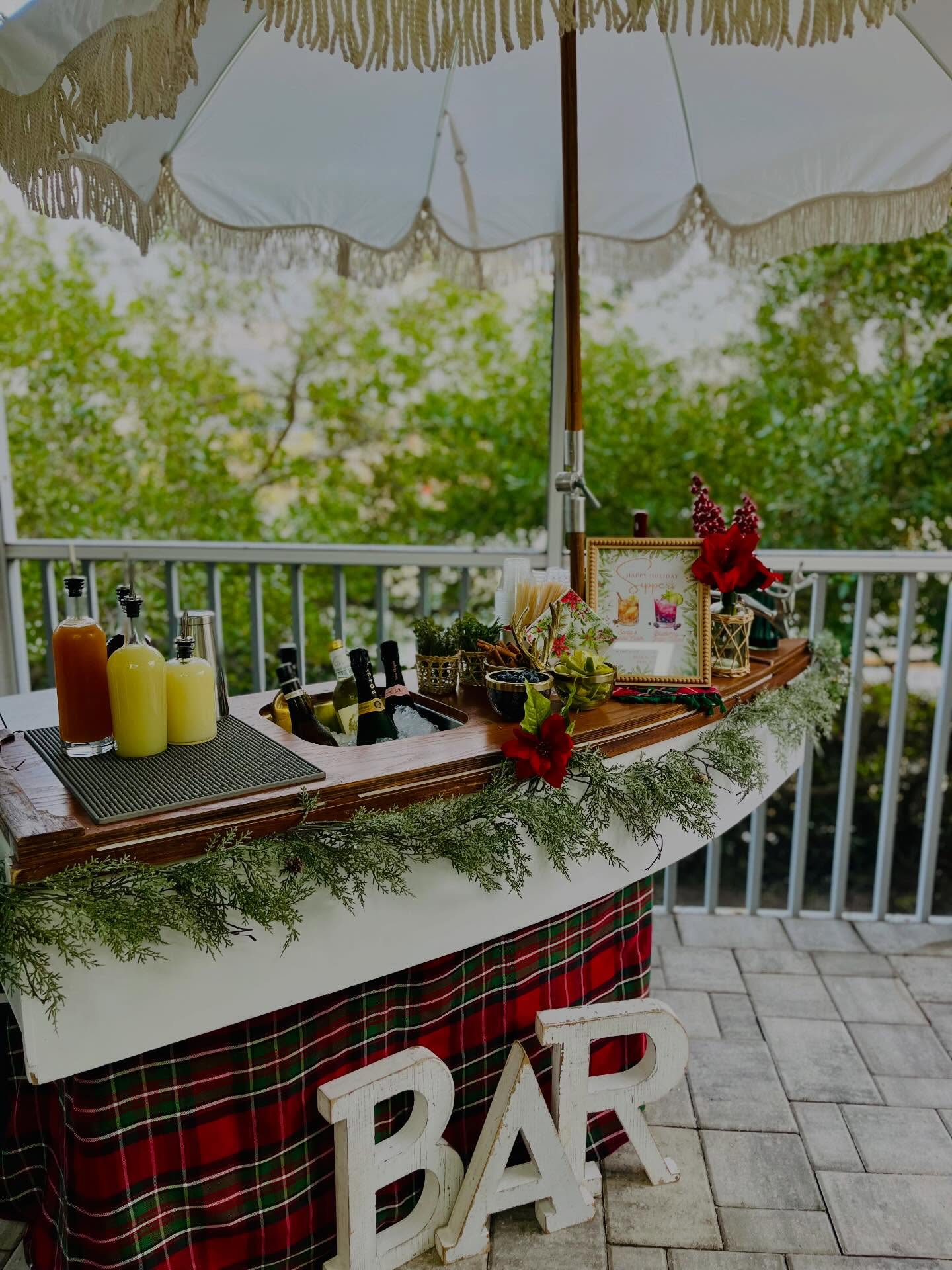 The Boat Bar was cruising this weekend for a clients annual holiday party! ⚓️🎄♥️