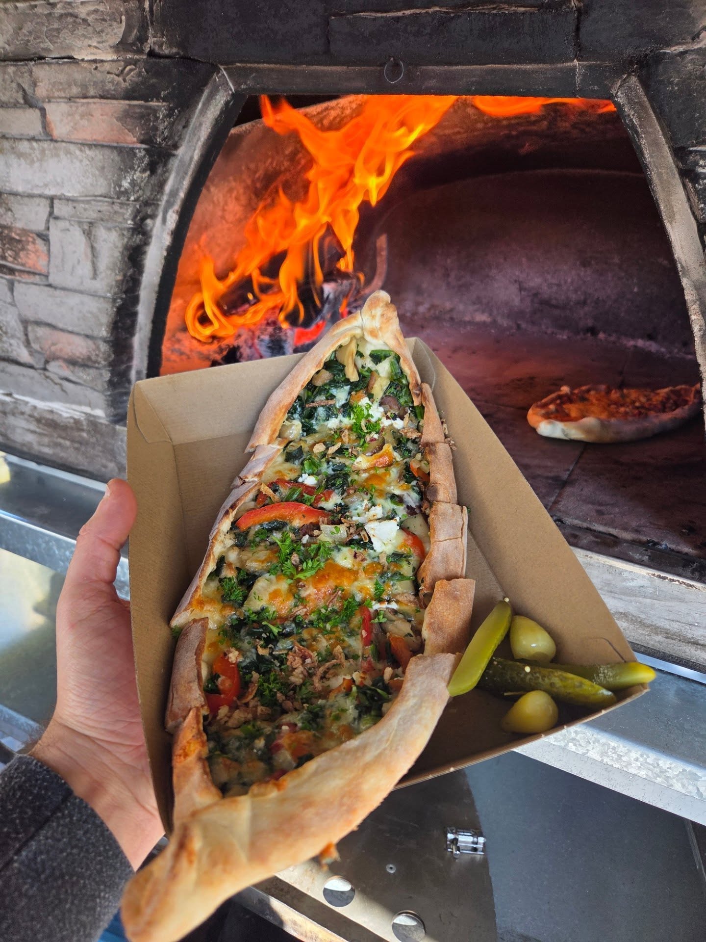 Hi folks 👋
This week long we are at The Beer Spot Morningside 🍻
December 1-7 (Monday to Sunday)
📍596 New North Rd. Kingsland
@thebeerspot - Morningside
Baking wood-fired Turkish Pides everyday from midday till late 🔥
#woodspiritnz #turkishstreetfood #turkishpide #aucklandfoodtrucks #aucklandeats #thebeerspot #morningside #kingsland