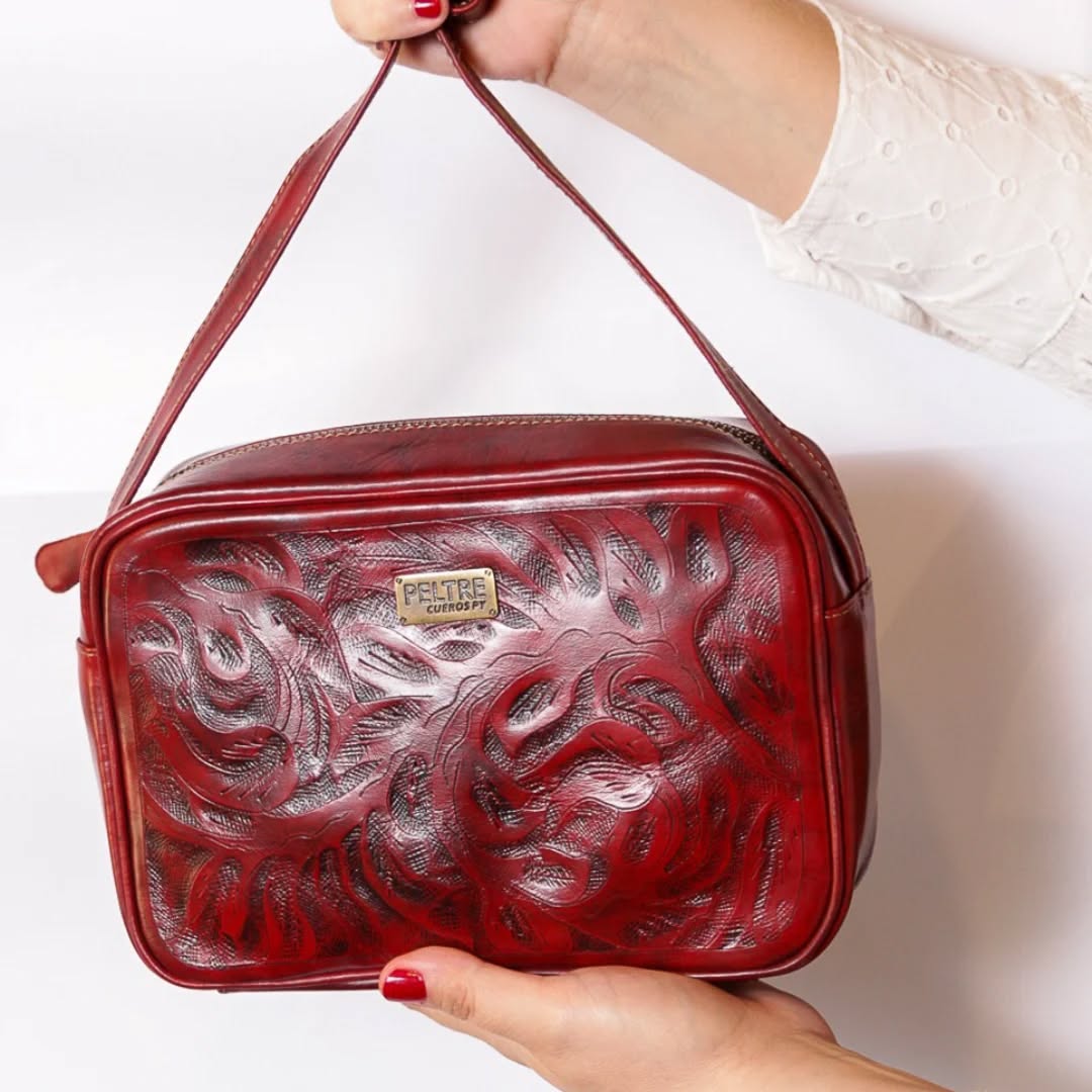 En estas fiestas, regalá artesanía.
Regalos con propósito.
Artesanía paraguaya