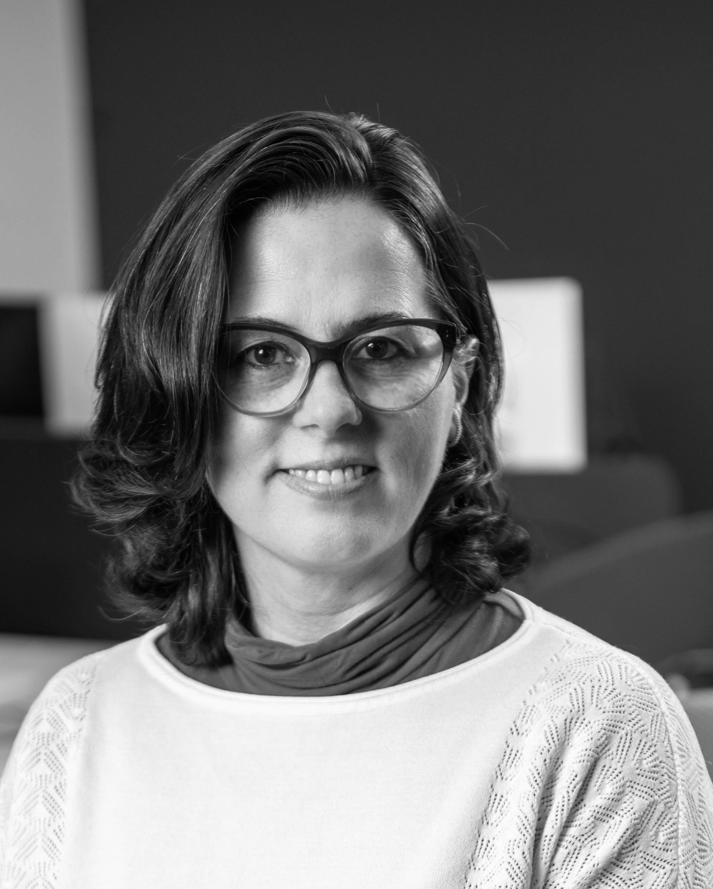 “Although I don’t have formal training in the arts, I grew up deeply immersed in creative activities, taking dance classes three times a week, performing in theatre, and singing in choirs. My favourite experiences, and where I dedicate most of my free time, have always revolved around the arts: attending concerts and plays, visiting museums, and exploring cultural events. In recent years, I have ventured into community theatre productions and absolutely loved the collaborative process and the thrill of performing.”
We excitedly welcome Rebeca Daminelli, Administrator, Operations and Business Development, as our newest member of the team! Rebeca is an experienced operations professional with over 15 years of expertise in project and program management across corporate and nonprofit sectors. She holds a Master of Education and a Bachelor of Science in Biology from Universidade Federal do Paraná in Brazil.
Please join us in a warm welcome to Rebeca Daminelli! To learn more about Rebeca through our “Ask Me Anything” interview, visit our link in bio 🔗