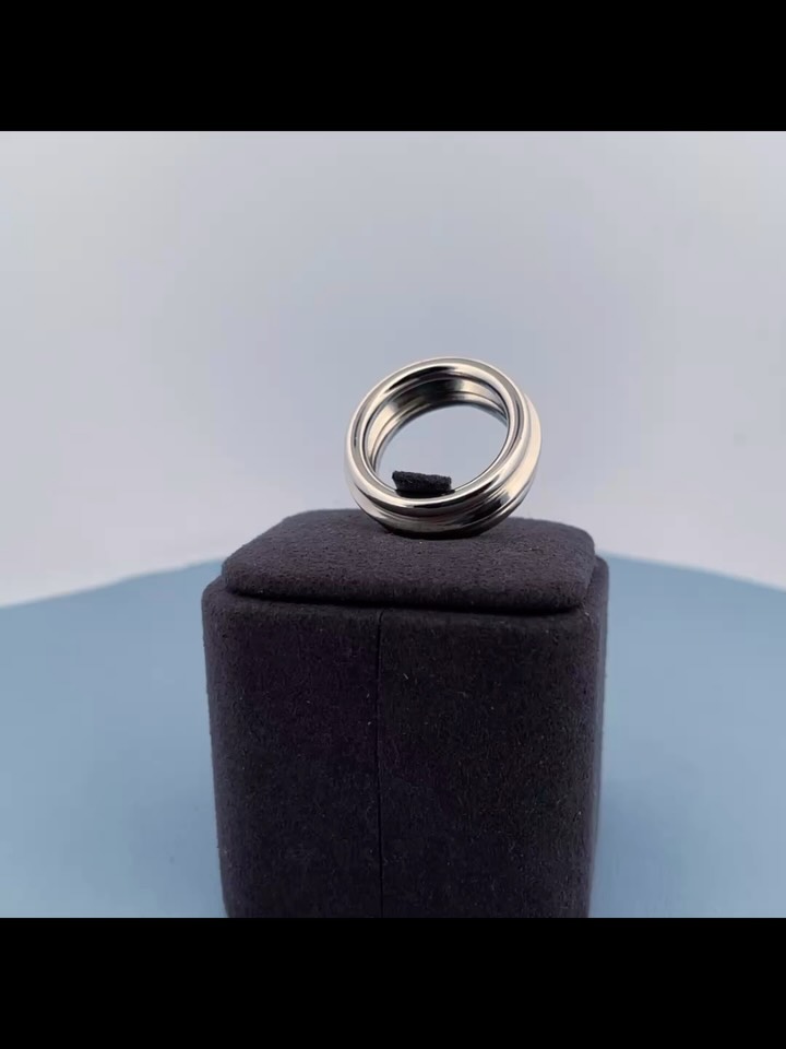 Atelier Vincent Kiefer
Ein Unikat aus Silber in Handarbeit.
.
.
.
#ateliervincentkiefer #göttingen #schmuckunikate