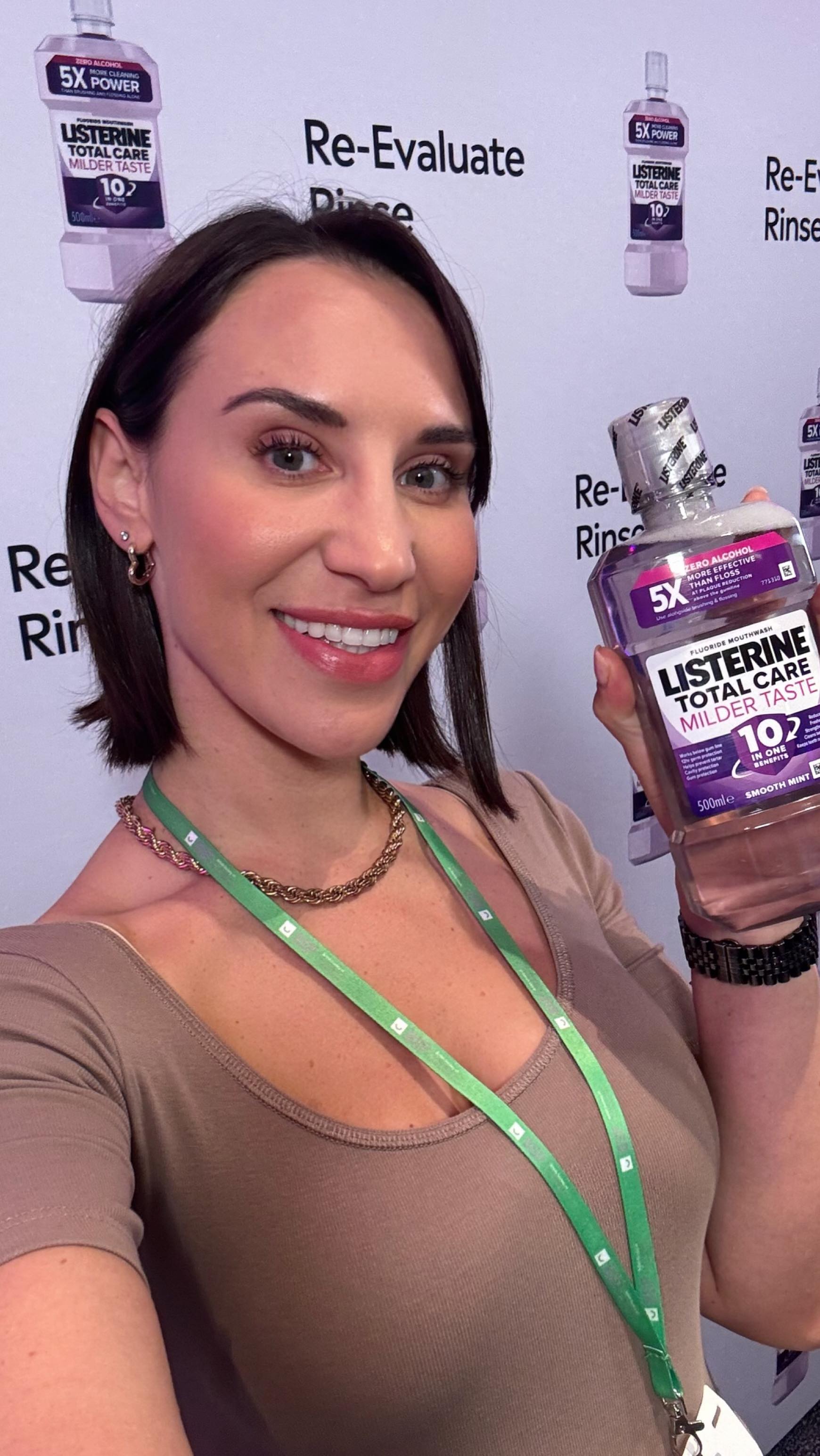 #AD Itās time to re-evaluate rinse. Whilst brushing and interdental cleaning remains the bedrock of successful oral health, mouthrinse agents can add significant adjunctive clinical benefit.
Experts agree the general population can benefit from the adjunctive use of mouthrinses. LISTERINEĀ® has a unique formulation with 4 clinically proven Essential Oils and is specifically endorsed in meta-analyses and guidelines.
Complete your routine by adding LISTERINEĀ® to brushing and interdental cleaning for 6.5 x greater plaque biofilm control compared to brushing and flossing alone.
@listerineukireland