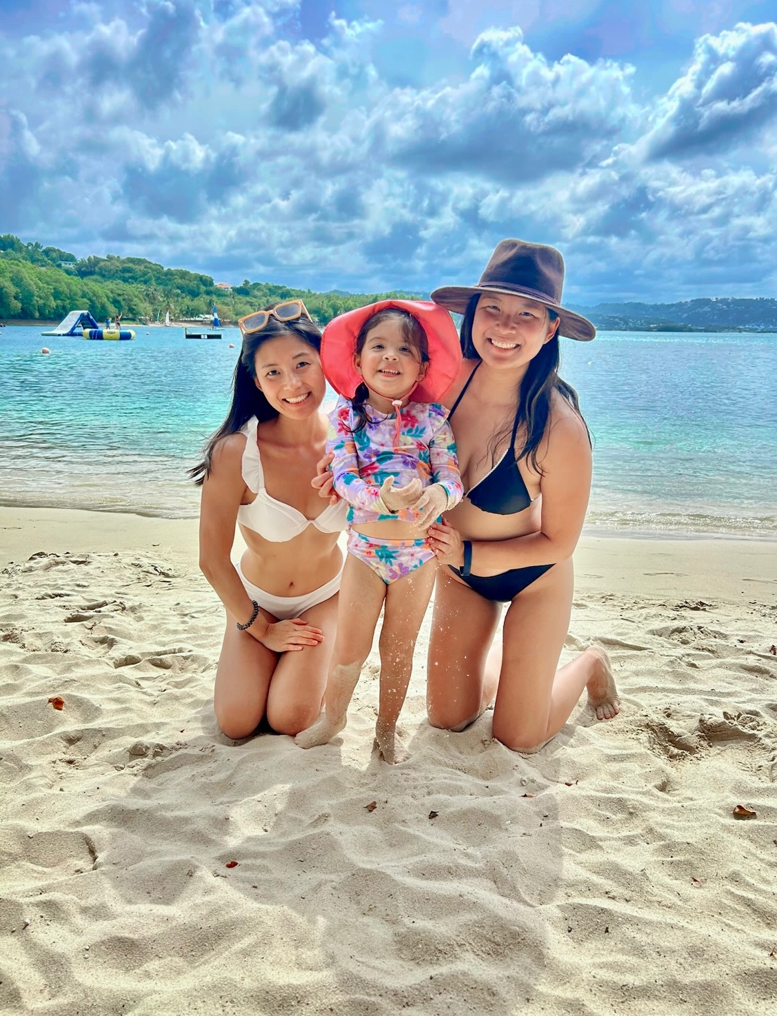 post cards from a perfect week of a dahl family thanksgiving getaway! 📮⛱️🛟🐚🪸🎄🍹🌈🏝️