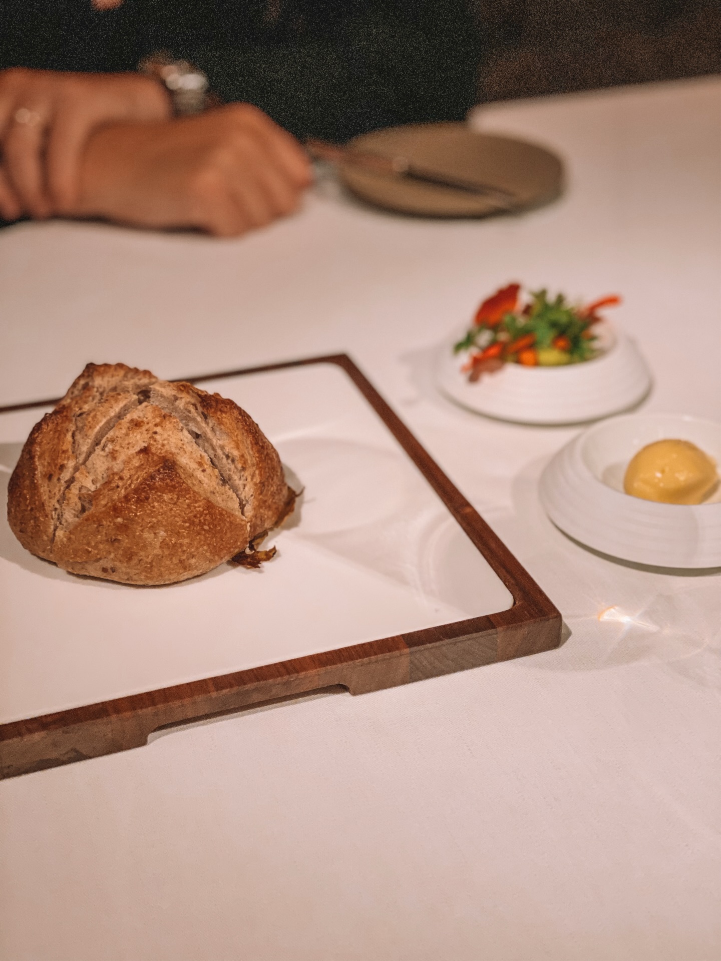 Social media content creation for @burgvitalresort in @lechzuers.
This 5-star Superior resort combines Alpine elegance with world-class gastronomy, featuring award-winning restaurants and an exceptional wine cellar of over 4,000 fine wines. A true pleasure to showcase this beautiful destination through content creation.
#socialmediacontentcreation #socialmediaforhospitality #lechzuers #finedining #luxuryresort