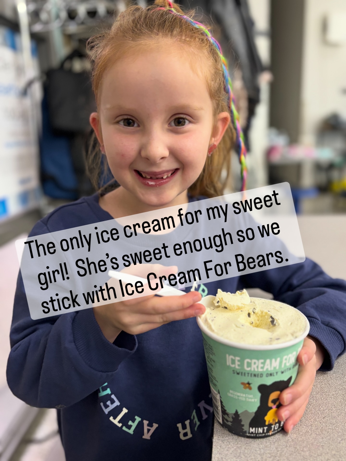 Surprised my girl at school for her lunch. Brought the best ice cream and the ONLY ice cream made without processed sugar!
@icecreamforbears you save me everyday! 🐻