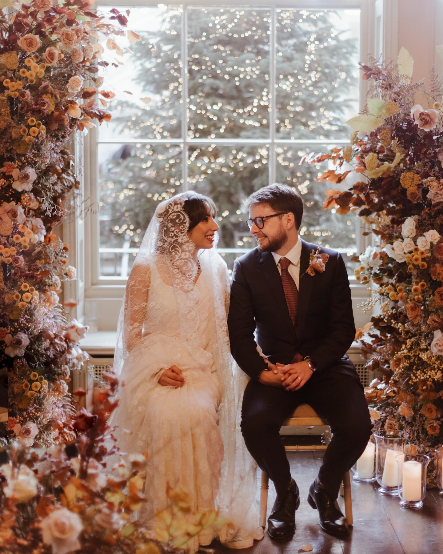 Anniversary vibes for an incredible couple and two beautiful souls ❤️
Photography @thecurries.co
Florals @jennibloomflowers
Venue @homehouselondon
#londonwedding #londonweddingplanner #ukwedding #luxuryweddingplanneruk #weddinginspiration #ceremonyinspiration #fusionwedding #luxuryweddings #weddingflorals #wedding