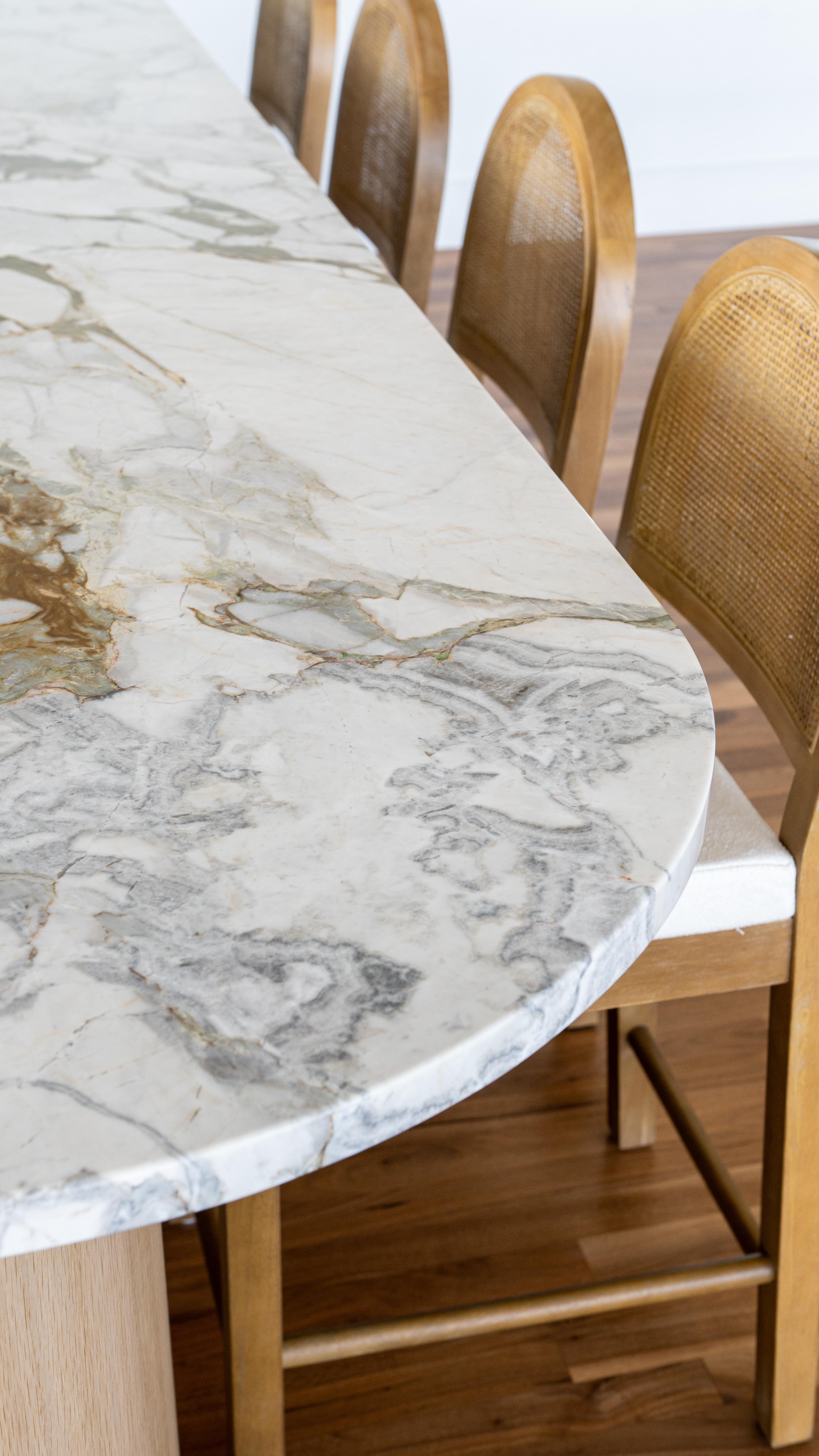 Welcome to the kitchen at House on the Hill ✨ our goal with this project was to install finishes that were as breathtaking as the view (because the view here truly is the star of the show), yet at the same time calm and organic. These dolomite countertops were the absolute perfect fit. The stone has so much detail and dimension, yet still feels serene in this space. This kitchen draws you in, beckoning you to sit down for a conversation at the bar seating. Custom white oaks cabinets, vintage inspired appliances, soft antique bronze hardware - every details exudes quality craftsmanship. A huge thank you to our trades and suppliers for helping us bring this incredible kitchen to life!
📸: @sophiawikoffphoto
@stoned.marbleandgranite @francinimarble @tyronehoward @signaturehw @ilveranges
#boiseinteriordesigner #boisegeneralcontractor #boiseinteriordesign #boise #beforeandafterkitchen