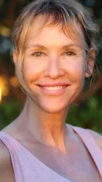 Determined to heal, our guest Isabelle Daikeler @authenticity_stress_less knows what it means to hurt.
In the light of her Awakening’s to the Divine she has tuned in to alternative medicines, adaptions, meditation, somatics, channeling and created a self-designed recovery plan — one that led to a deep awakening about the mind-body-spirit connection ✨💛✨💘✨
Her work today involves acting as a conduit between individuals’ energy fields & a higher wisdom, helping people connect with their own inner guidance & Angels, to align body, mind, and spirit.
Isabelle has dedicated her life to guiding others toward wholeness bringing to life the truth of what it means to be Selflessly Selfish!
Isabelle Daikeler is a visionary holistic wellness expert devoted to helping people live with less stress & more authenticity—blending mindfulness, emotional intelligence, & spiritual well-being into a holistic, no-BS approach to life.
We love it & Isabelle @authenticity_stress_less !
Tune in on YouTube + the podcast platform of your choice to find out more about conversations with Angel’s, frequency & a Harmonic Egg - yes, we said Egg !
Much love & joy
Amanda & Jo xx
Girl Awakening ✨
#girlawakening #girlawakeningpodcast #iam #awakening #divine #angels #gameplan #somatic #channeling #beingme #slowburn #visionary