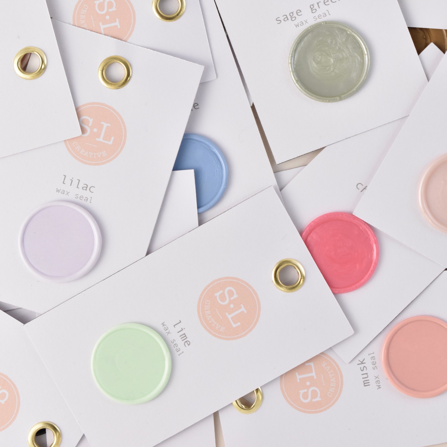 🎨 Dive into our vibrant world of sealing wax! With 36 stunning colors to choose from, you're sure to find the perfect shade for every occasion. Which color will you pick? Comment below! 💬✨ #SealingWax #ColorfulCreativity #CraftingJoy