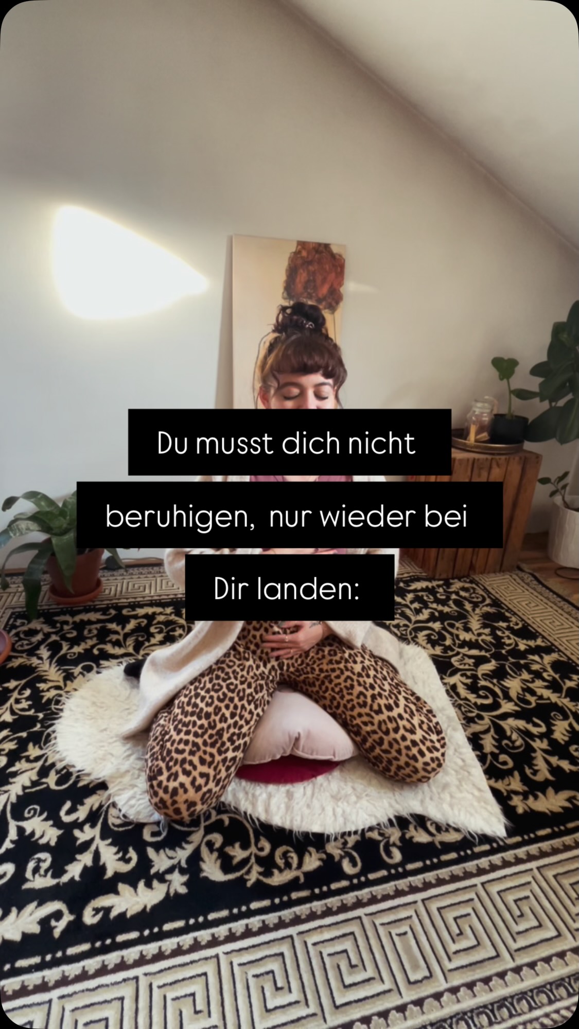 Dein Körper braucht keine Regulation ~
Er braucht Kontakt 🫂
Kontakt zu dir selbst.
Wenn du hier landest,
wird alles weicher. 🤍
Love E🫀
BODYWISDOM
EMBODIMENT
FEMALE EMPOWERMENT
SENSITIVE
#embodiment#somaticwisdom #feminineenergy #weiblichekraft #körperachtsamkeit