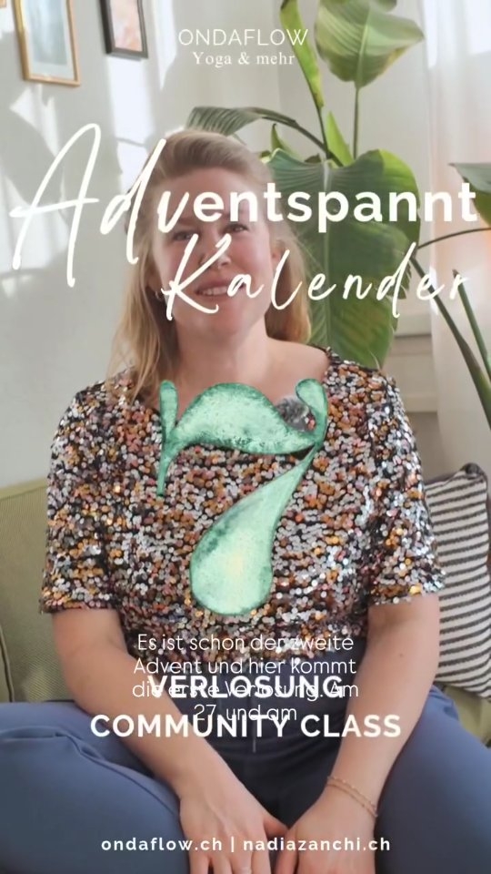 💫Türchen 7 | Verlosung💫
Es ist der 2. Adventssonntag und heute verlose ich 5+5 Plätze für die Communityklassen zwischen Weihnachten und Neujahr. 5 liebe Menschen können gewinnen und jeweils 1 Lieblingsmenschen zur Klasse einladen.
🎁Community Yoga No 1: Samstag, 27. Dezember 13 – 14 Uhr
🎁Community Yoga No 2: Sonntag, 28. Dezember 14 – 15 Uhr
Alles, was du machen musst, um bei der Verlosung dabei zu sein:
👉Schenke dem Beitrag ein Herzchen
👉Kommentiere, bei welcher Klasse du lieber dabei sein möchtest und wen du mitbringen würdest.
👉Teile den Beitrag in deinem Status (Whatsapp) oder in den Storys (Instagram)
Du hast Zeit bis heute, 7. Dezember 2025 um Mitternacht, um mitzumachen. Die Auslosung findet am Montagvormittag, 8.12.25 statt.
Ich freue mich schon jetzt, dich auf der Matte zu treffen💜
#win
#verlosung
#communityclass
#yoga
#yogaeveryday
#mindfulness
#adventskalender
#adventspannt
