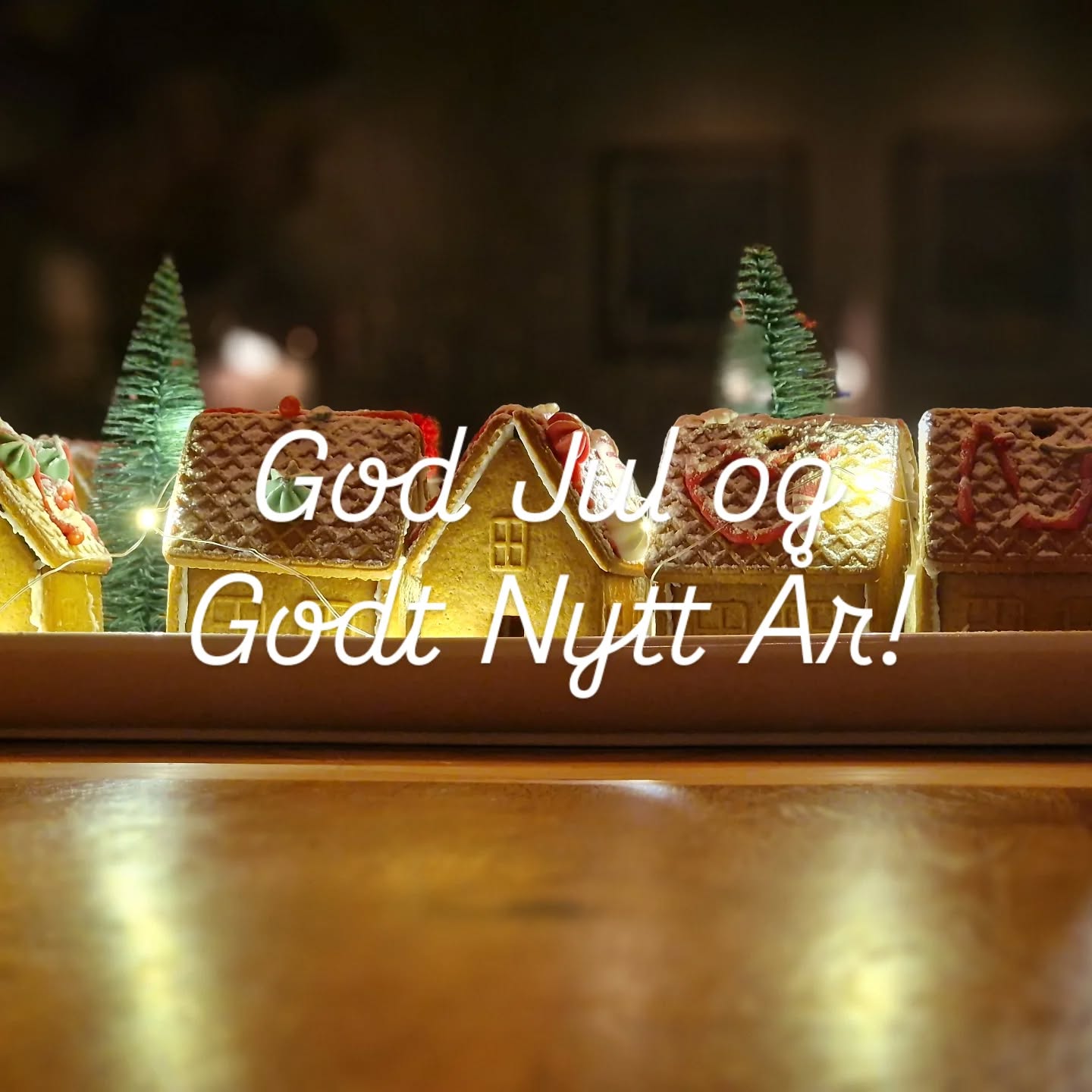 ✨ Julehilsen fra Meråker Kurbad ✨
Når vi nærmer oss årets slutt, vil vi takke alle våre fantastiske ansatte og samarbeidspartnere for innsatsen, engasjementet og samarbeidet gjennom året som har gått. Sammen har vi skapt mye å være stolte av!
Vi ser fram til et nytt år med utvikling, nye muligheter – og til å gjøre oss klare for ny avtale. Det blir spennende tider, og vi gleder oss til å fortsette reisen sammen med dere.
Tusen takk for året som har vært – og riktig god jul og et godt nytt år! 🎄
Hilsen
Meråker Kurbad