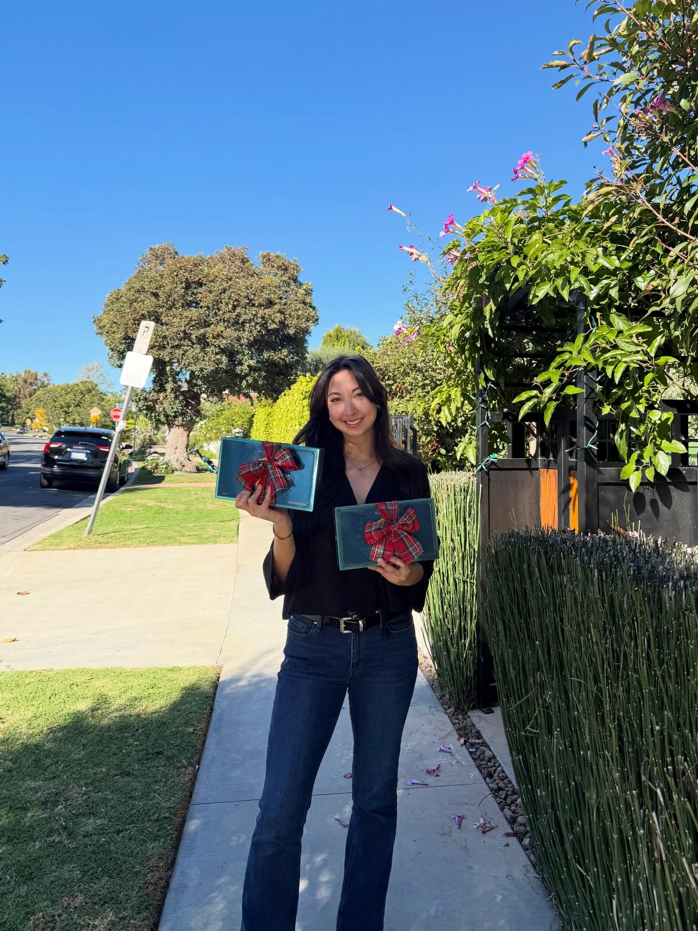 It’s my favorite time of the year! Dropping off a little holiday treat to all of my wonderful clients who make this business so meaningful 🎁🎄Hard to believe it’s been six years since some of these homes sold. Incredibly grateful.