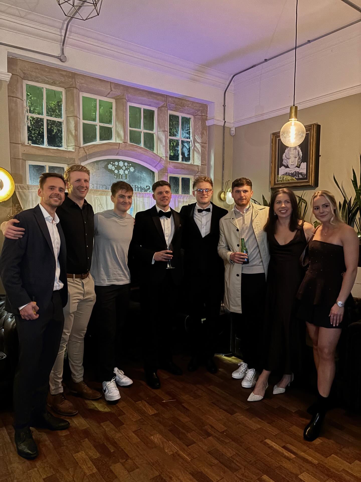 THE JIM CLUB COACH GANG*
A group of people dedicated to the community!
*+1 lad on the left that seems to tag along to things!