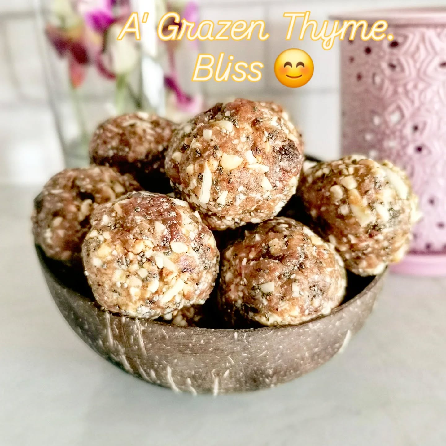 My day feels like a bliss ball 🥥✨
Soft, grounded, and quietly powerful.
Sweet Medjool dates for natural energy and joy.
A mix of nuts for strength, nourishment, and staying power.
Coconut for balance and that gentle reminder to slow down and breathe.
Rich nut butter comforting, sustaining, deeply satisfying.
Tiny but mighty chia and flax, packed with fibre, omega-3s, and wisdom beyond their size.
Just like a bliss ball, my day is:
Naturally sweet, without the crash
Full of plant-based protein, healthy fats, and slow-release energy
Grounding, nourishing, and made from real, whole ingredients
Small on the outside, but deeply satisfying within
No additives. No rush.
Just real nourishment, steady energy, and a whole lot of quiet bliss 🤍
#RealFoodMagic
#organicfarming
#RetreatVibes