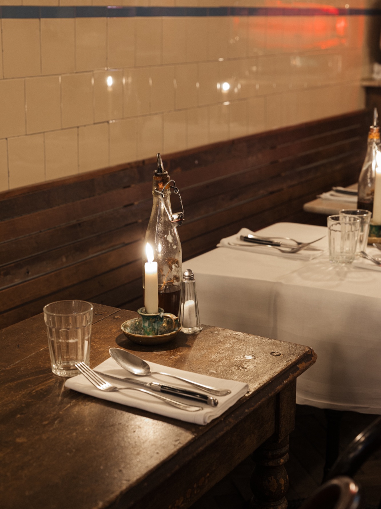 Simple, elegant and perfectly inviting. Pronti per la cena?
.
.
.
#linguinitrattoria #italianrestaurantamsterdam #foodieinamsterdam