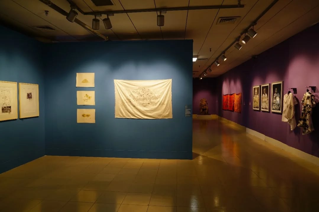 Congratulations to our long-term DAS collaborator, and a close friend of DAS and Bangladesh, Cosmin Costinaș, along with Inti Guerrero, on their appointment as Artistic Directors of the 9th Yokohama Triennale.
At DAS 2018 Cosmin Costinaș curated ‘A beast, a god, and a line’, which later travelled extensively, with presentations at Para Site, Hong Kong; YTS1, Yangon; MoMA Warsaw; Konsthall Trondheim; and MAIIAM, Chiang Mai.
Their proposal was selected in alignment with the Yokohama Museum of Art’s vision to “organise dialogue with many regions around the world in a sustainable way.” The 9th Yokohama Triennale will take place from 23 April to 12 September 2027, at the Yokohama Museum of Art and multiple venues across the city.
Photograph 1: A beast, a god, and a line, Dhaka Art Summit 2018, photographed by Pablo Bartholomew
Photograph 2: A beast, a god, and a line, Para/Site, Hong Kong
Photograph 3: A beast, a god, and a line, YTS1, Yangon
@dhakaartsummit
@samdaniartfoundation
@srihatta_sylhet
@nadiasamdani
@rajeebsamdani
@dhakadiana
@rux_q
@cosmincostinas
@intiatawalpa
@yokohama_triennale
@ts1yangon
@parasite.hk
@swilin_haque
@sazzad1985
@iftekharnoor
#dhakaartsummit #samdaniartfoundation #dhaka #sylhet #art #artwork #DAS #exhibitions #contemporaryart #srihatta #artistresidency #sculpture #SAF